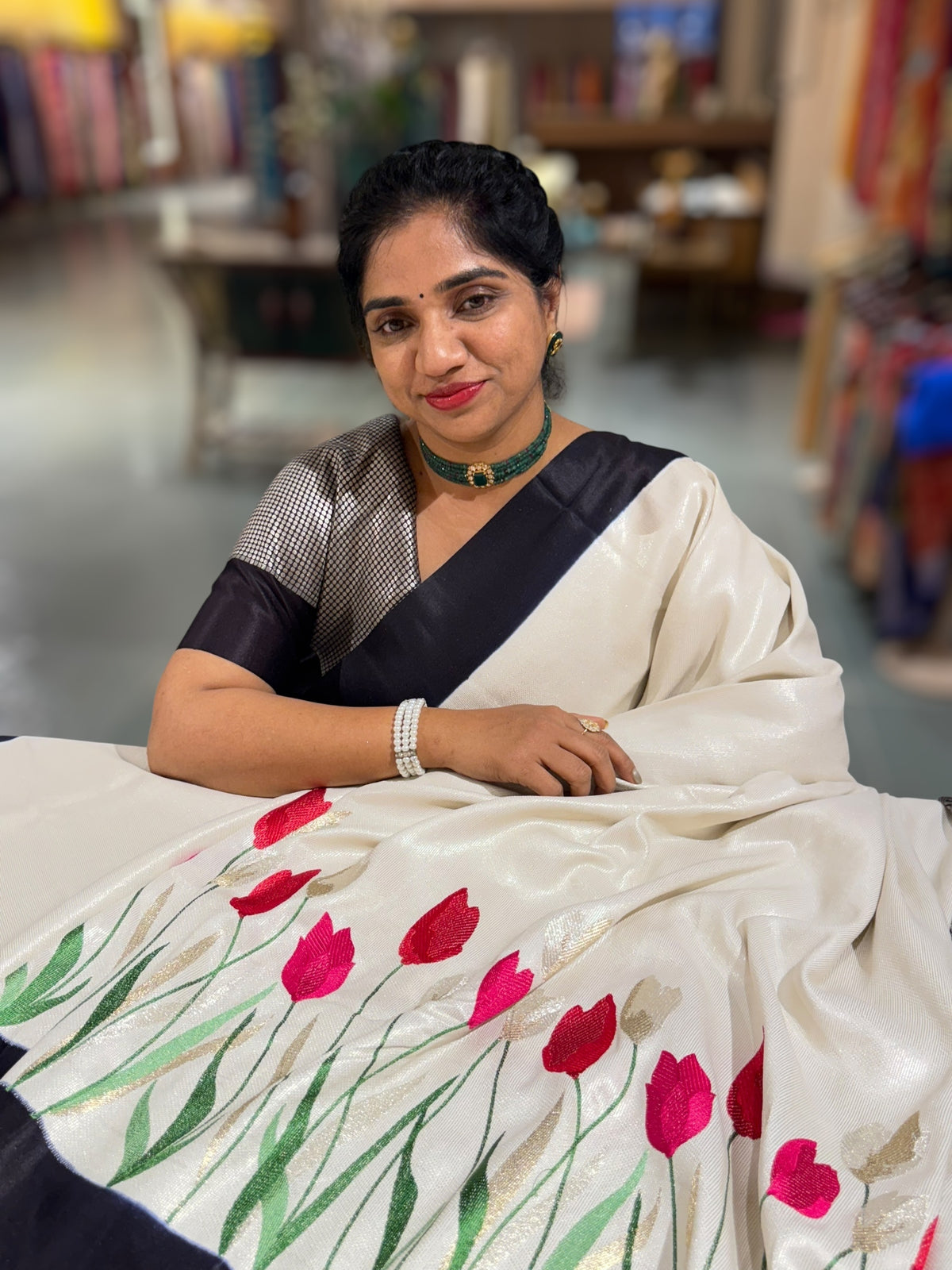 Pure handloom Banarasi Tussar Khaddi Georgette with Tulip Border