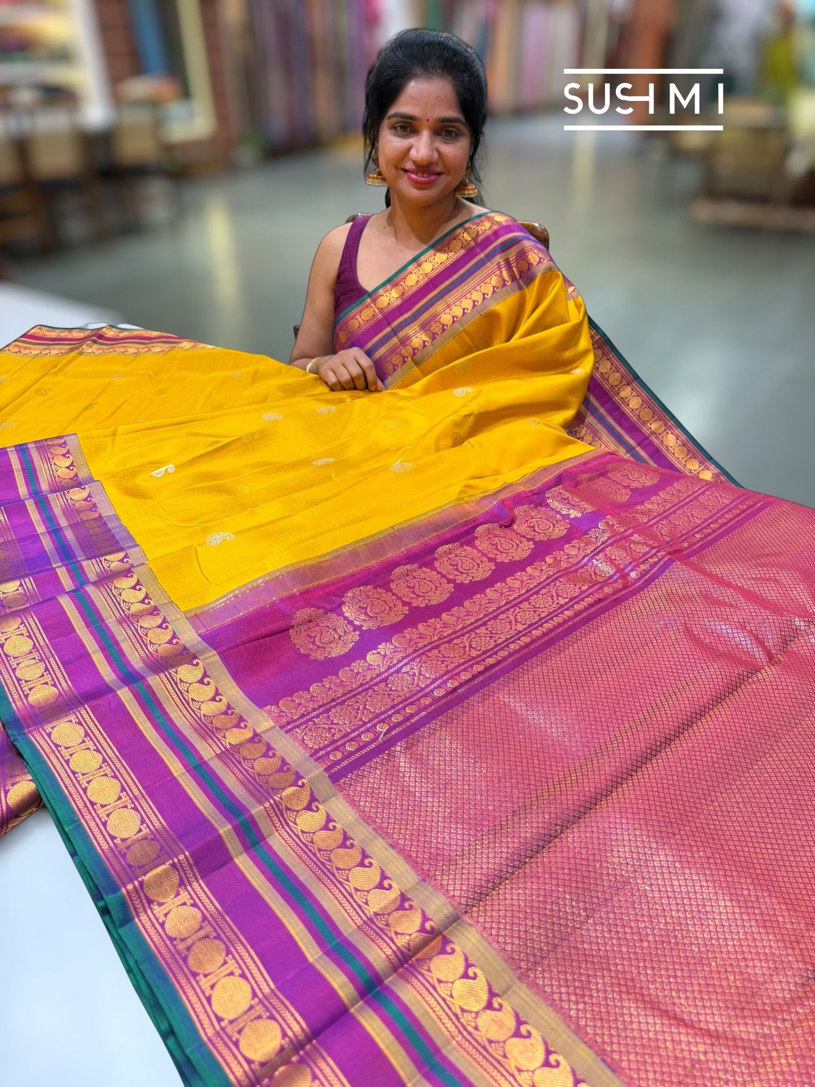 yellow vintage Gadwal Silk Saree : S62F218