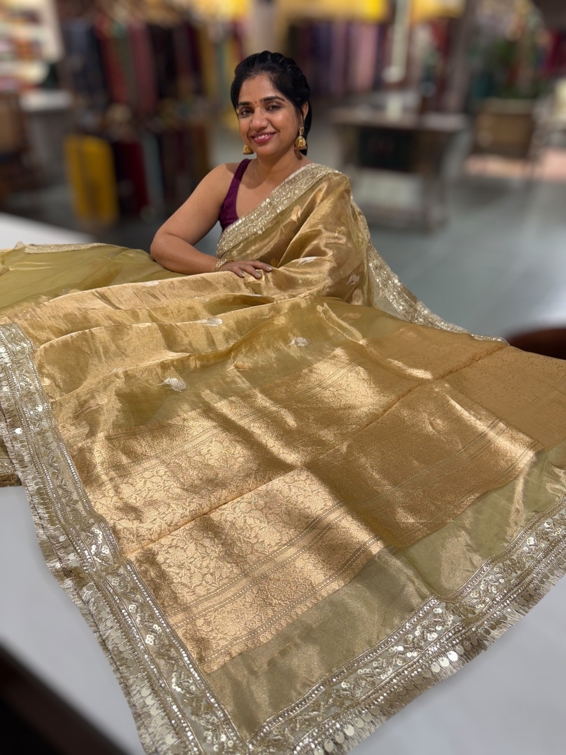 Gold Pure handloom Banarasi Tissue saree