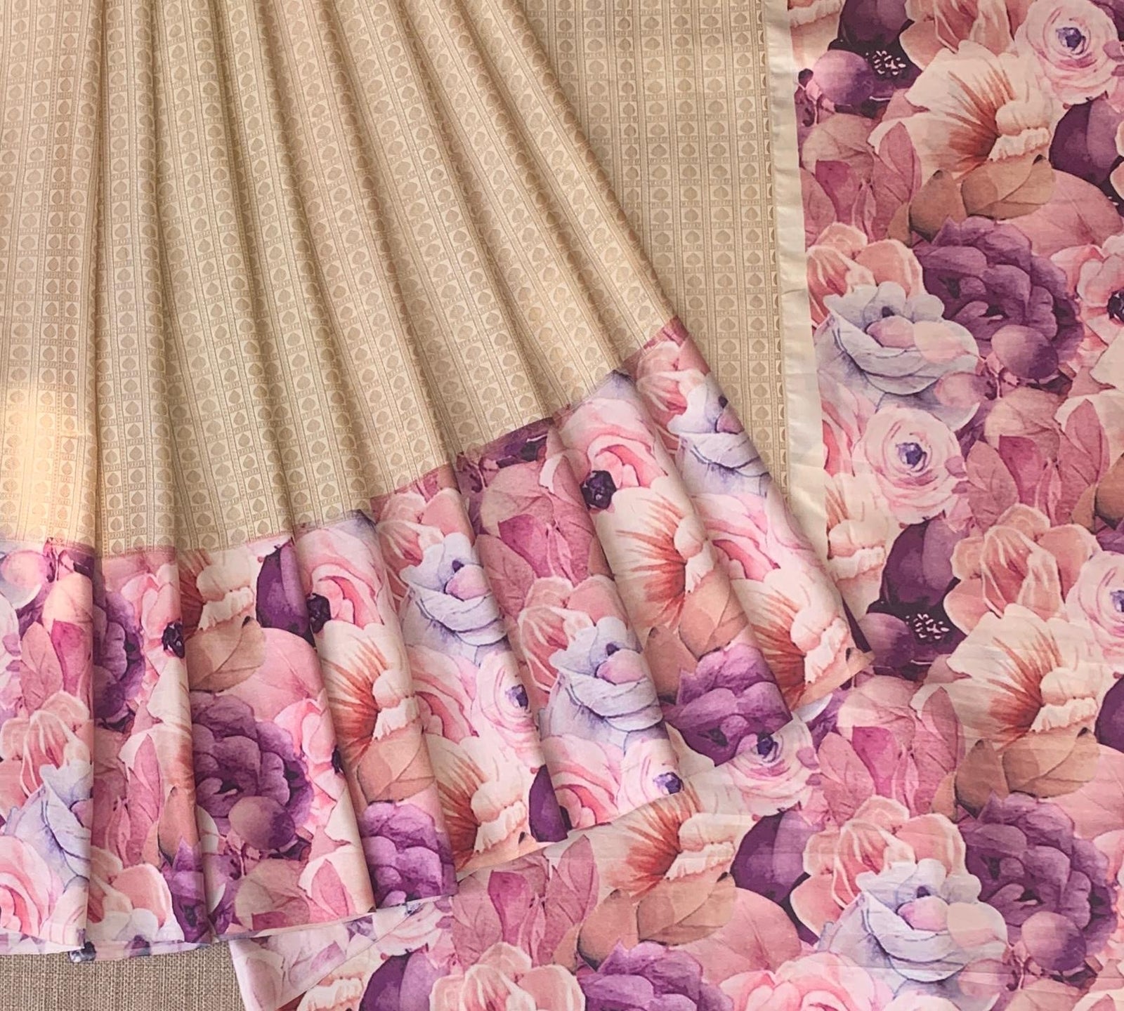 Ivory kanchi Brocade Saree with printed border