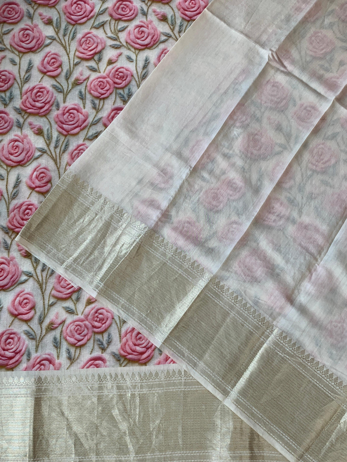 Halfwhite Pure Handloom Chiniya Silk Saree with stunning 3DRose Floral Print and zari borders