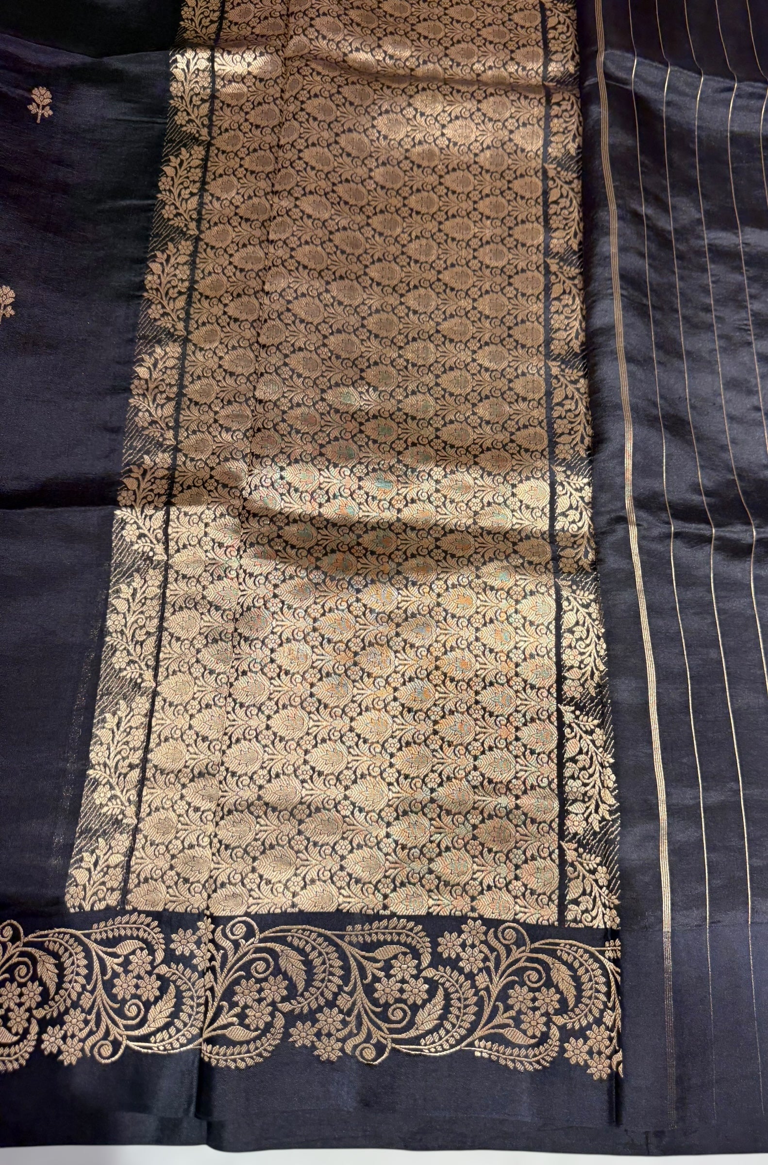 Black Raw Mangoe Silk Saree with Mashru Open Borders