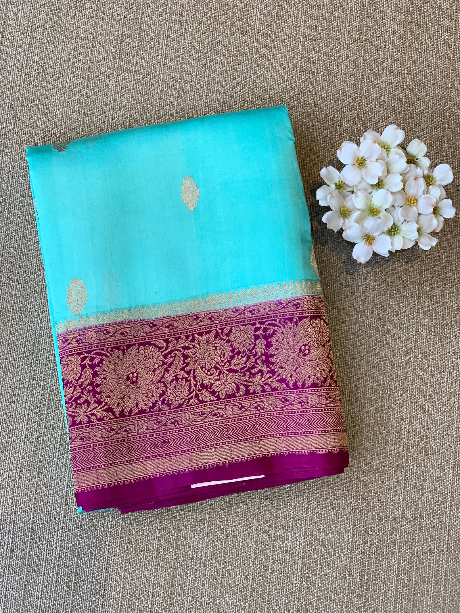 SeaBlue & Majenta Combo Raw Mangoe Silk Saree with heavy weaving mashru border & kaduwa woven motifs.