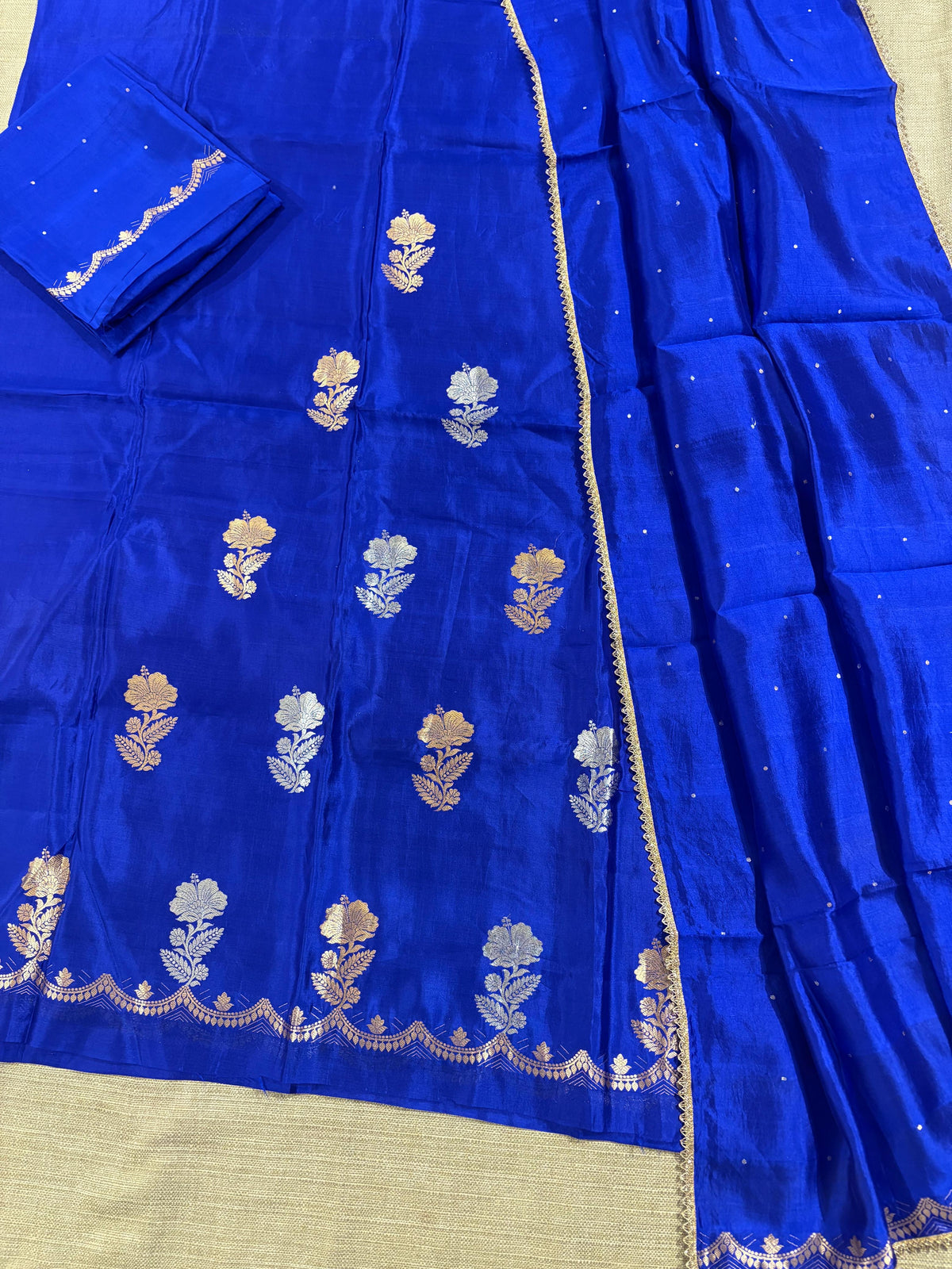 Pure Handloom Raw mang silk 3 pc unstitched suit set