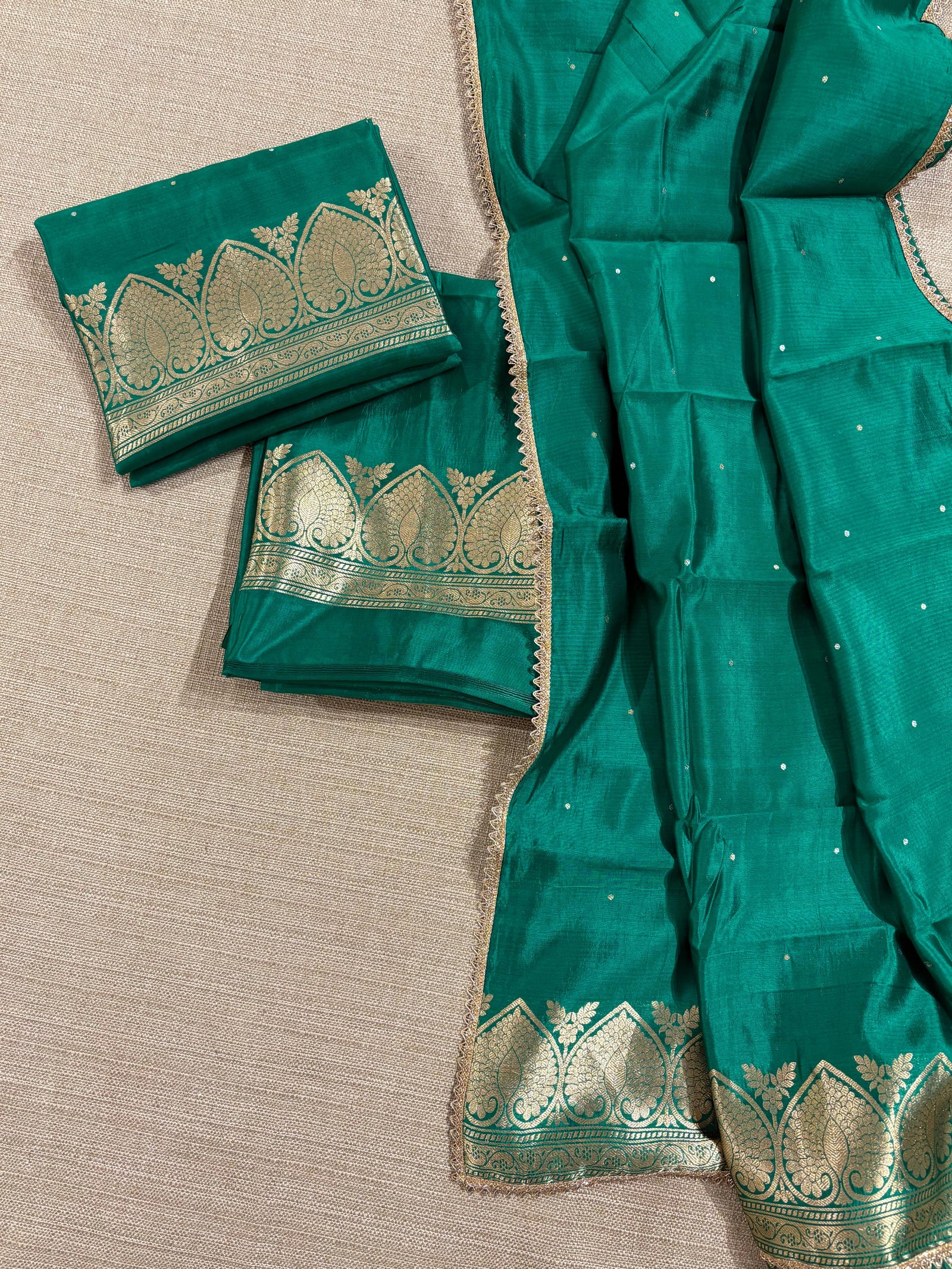 Emerald Green Pure handloom Poona silk suit set