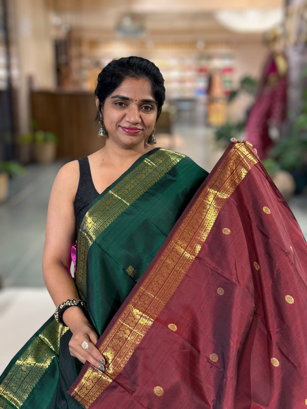 Bottle Green Pure Kanjeevaram Vintage Saree With Contrast Pallu and Blouse