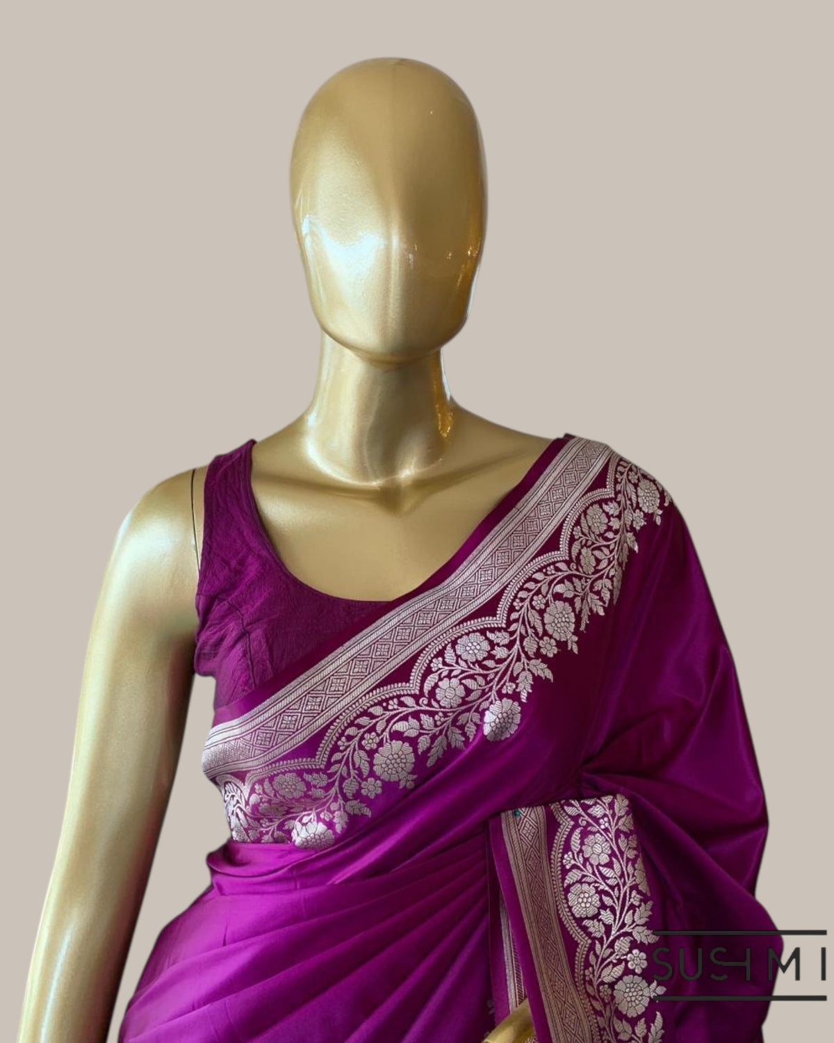 Majenta Purple Mashru Silk Saree With Straight and Scalloped Border