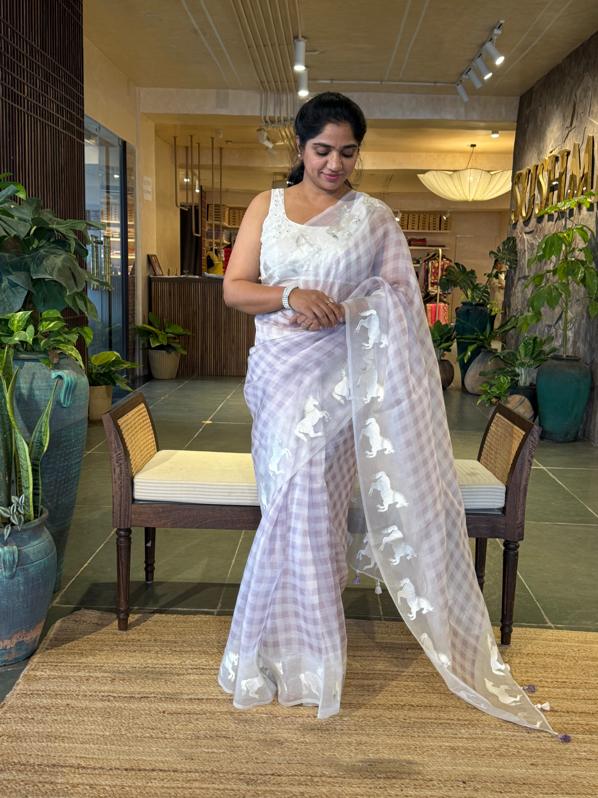SOCH1301 : White & Lilac Organza Saree Wth Embroidered Horse Border & Floral BP