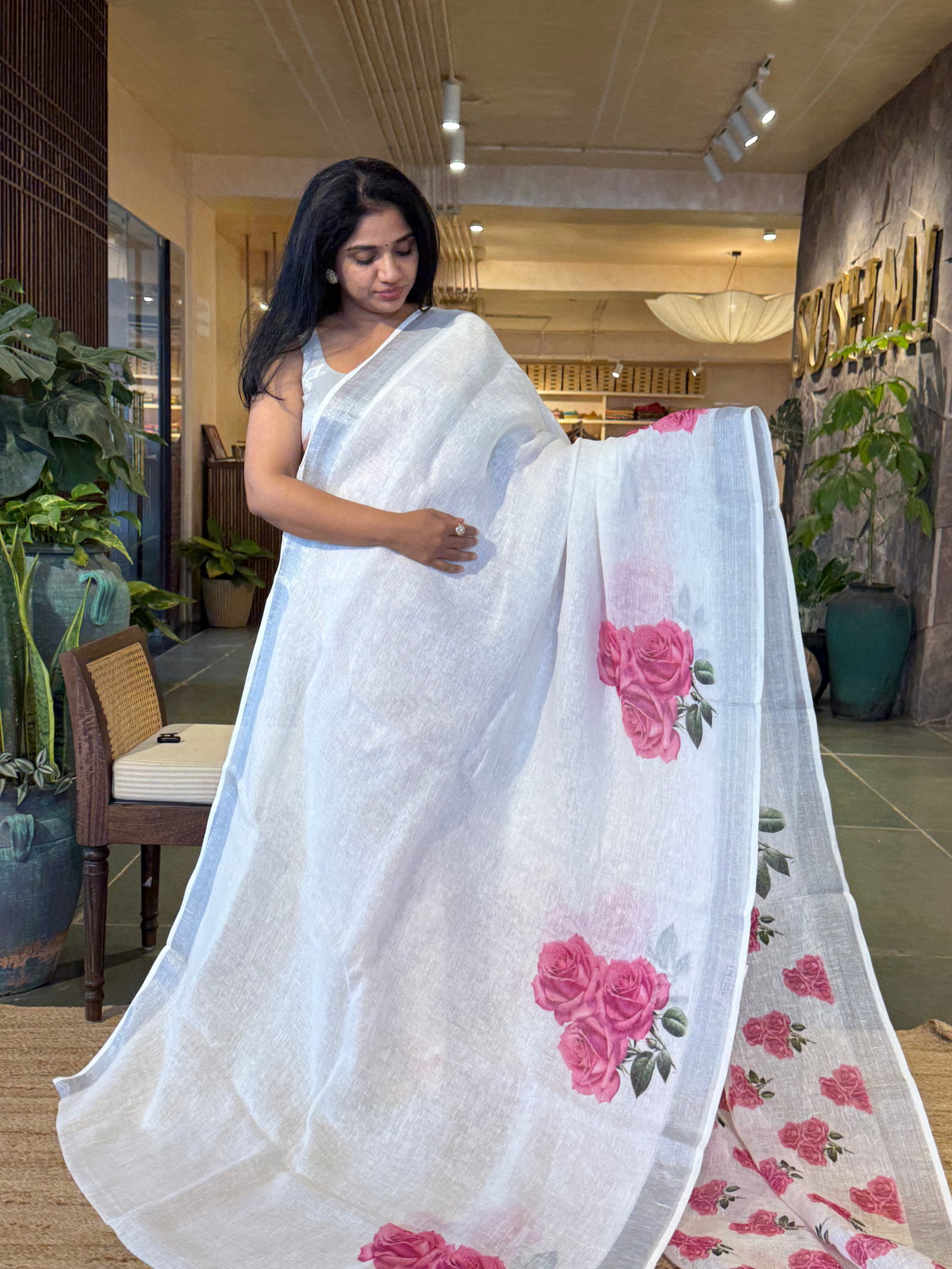 Snow White Pure Handloom Lenin Saree With  Statement Rose Bunch  Print