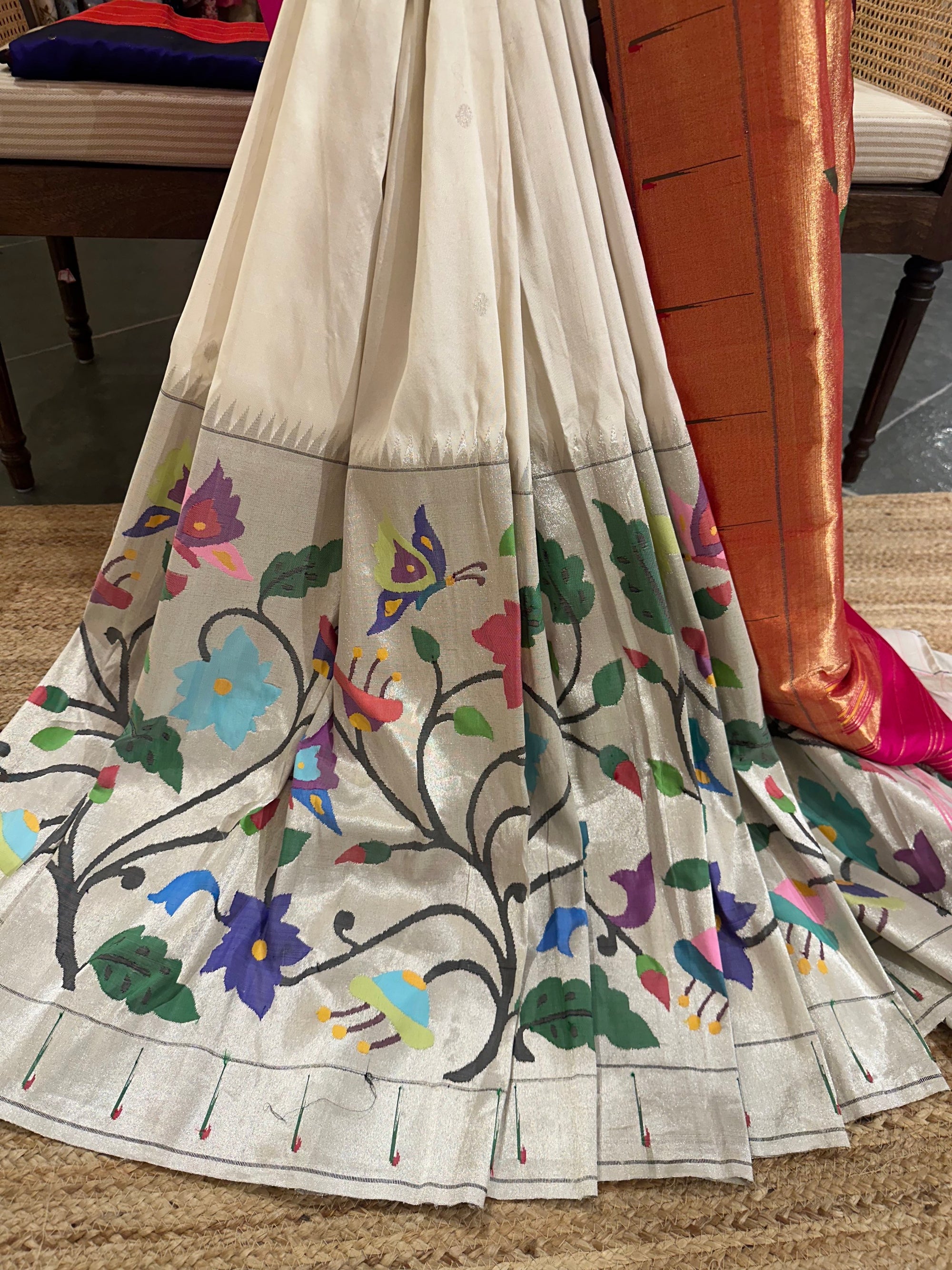 White Pure Handloom Half allover Paithani Saree