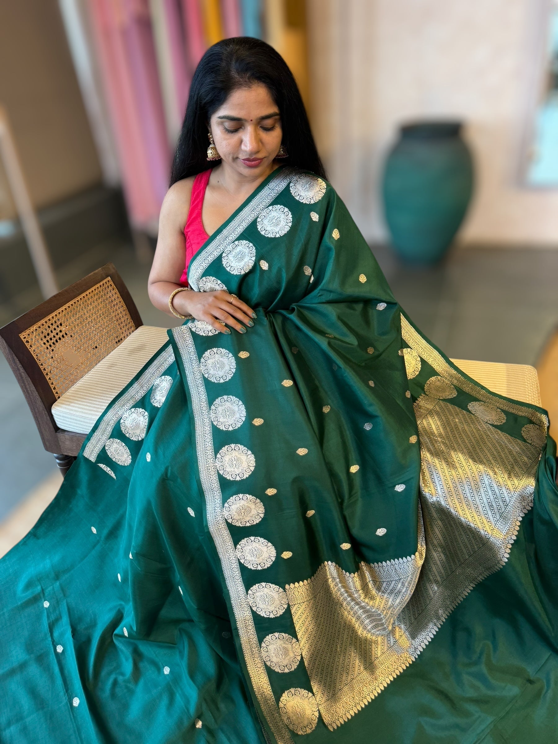 Forest Green Banarasi Raw Mango Silk Saree with Open Borders & Kaduwa Weaving