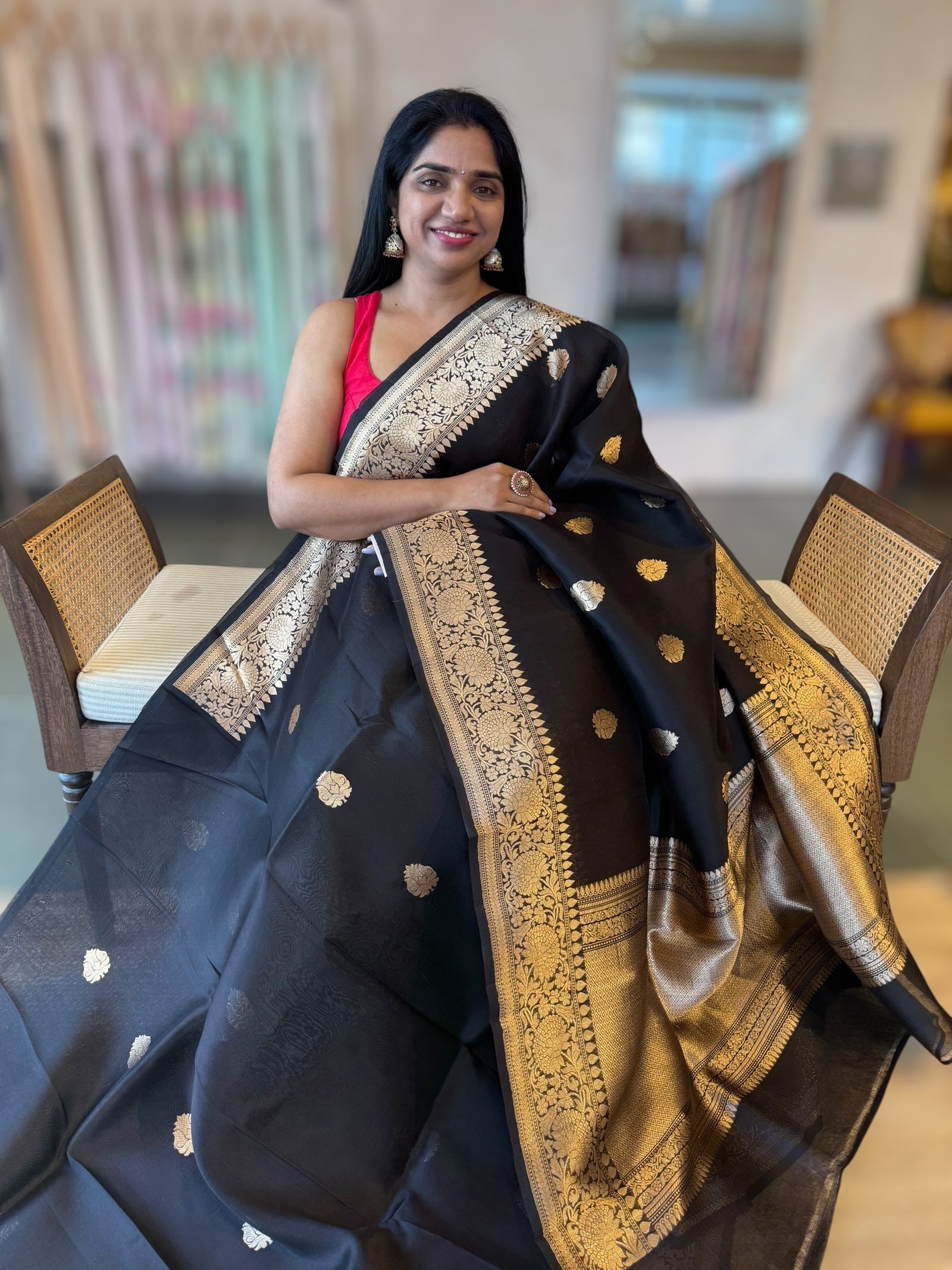 Black Pure Handloom Kora Banarasi Saree With Kaduwa Woven Motifs