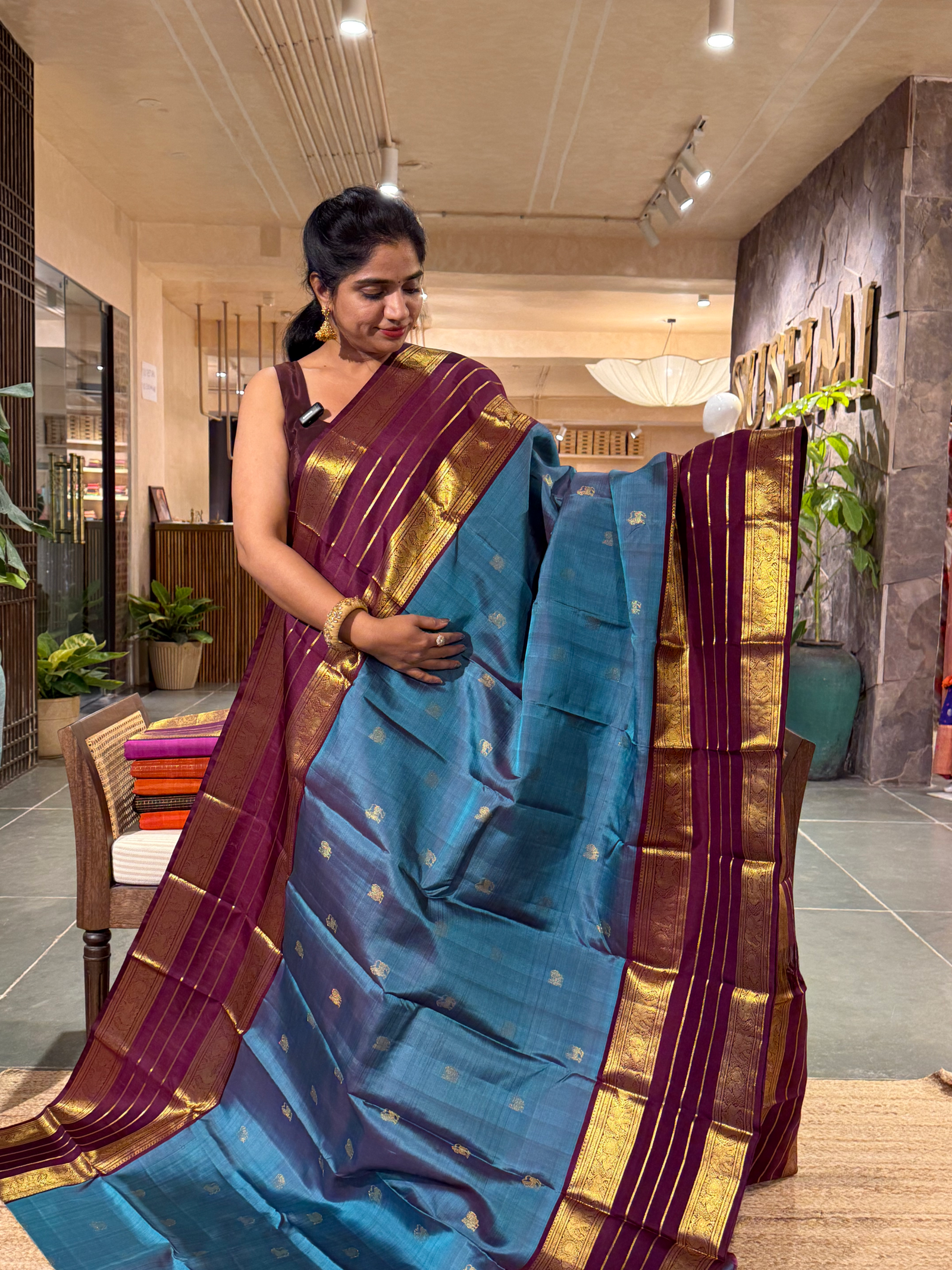 SVKM2204 Dualtone Blue  & Wine Comb Vintage Kanchi Saree With Gap Borders