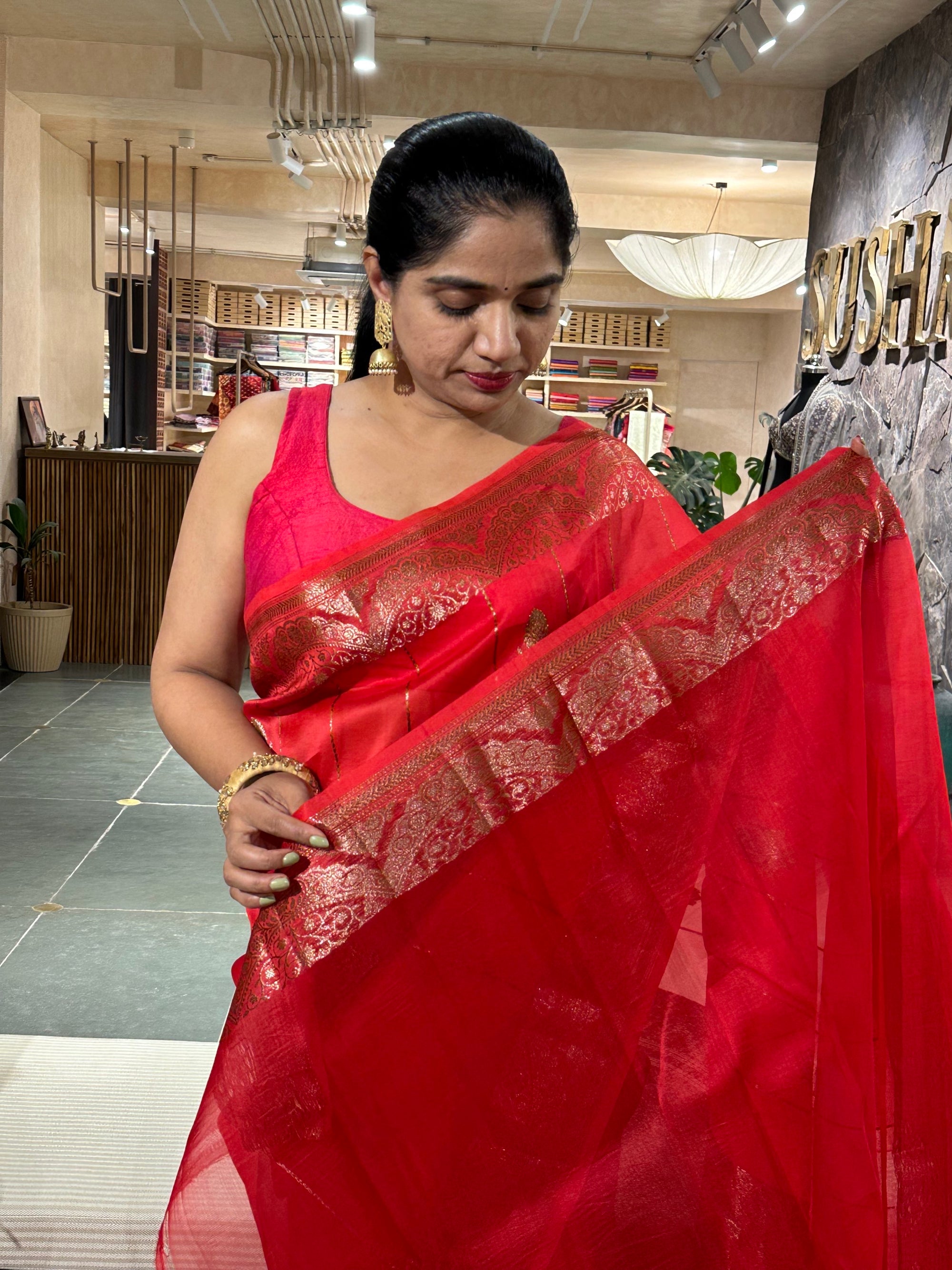 Half white crush Saree with allover applique work in leaf creeper pattern  and h