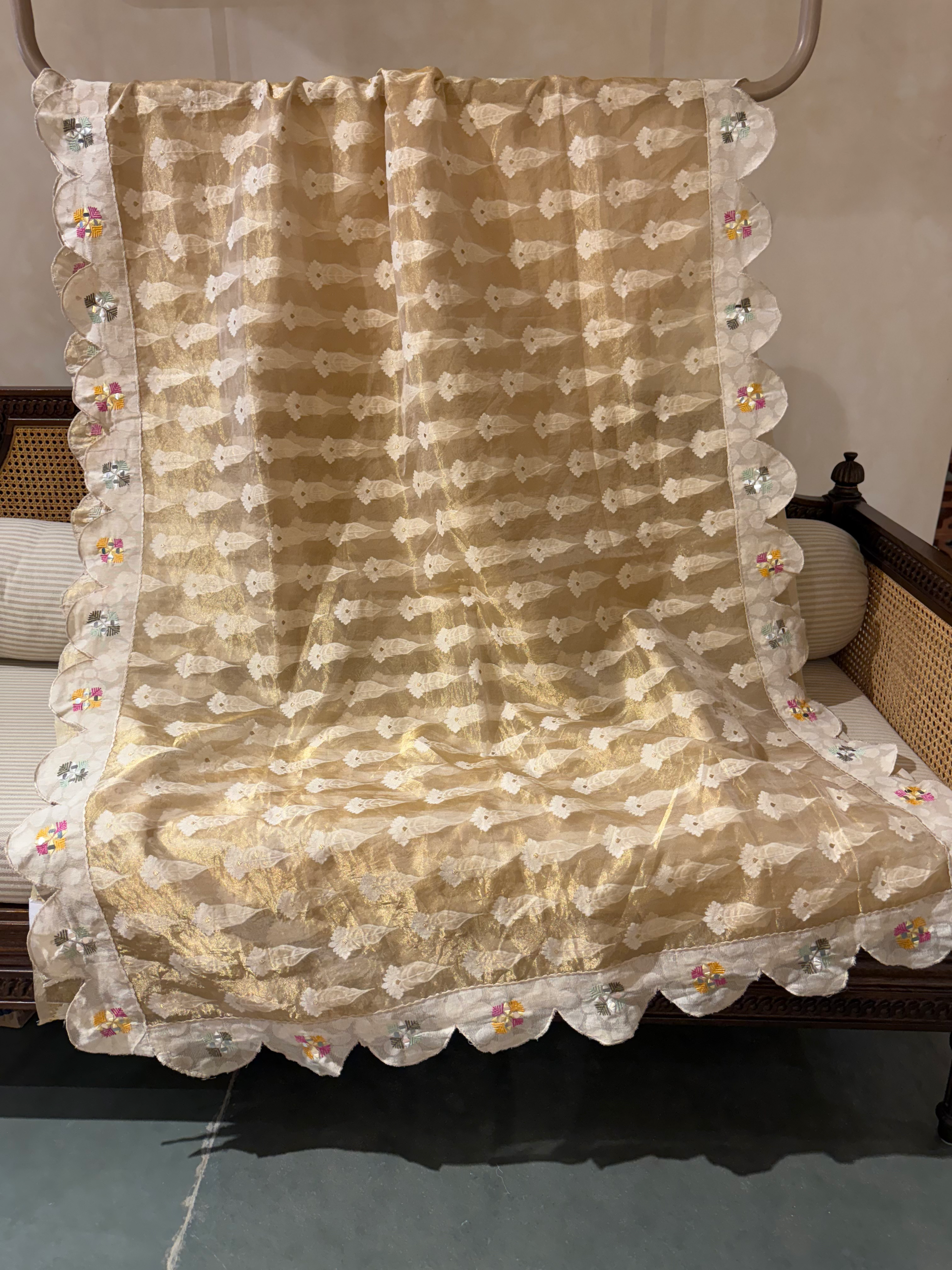 GTEA2004 : Designer Handloom Gold Tissue Saree With handwork borders