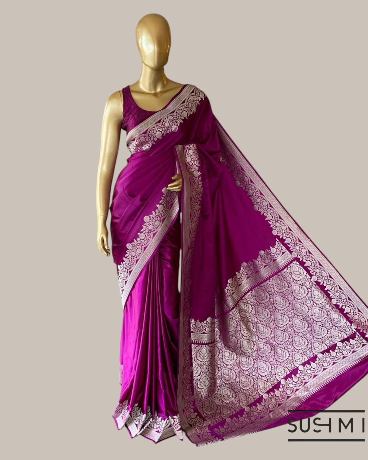 Majenta Purple Mashru Silk Saree With Straight and Scalloped Border