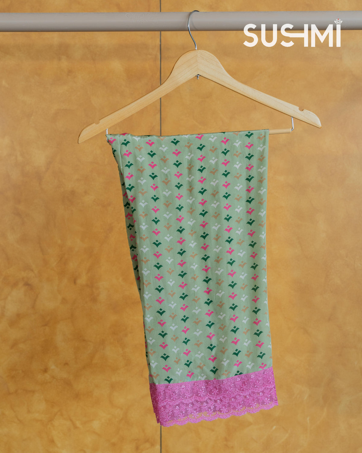 Floral printed coordset with lace hemline for neck and sleeves .Bottom is also p