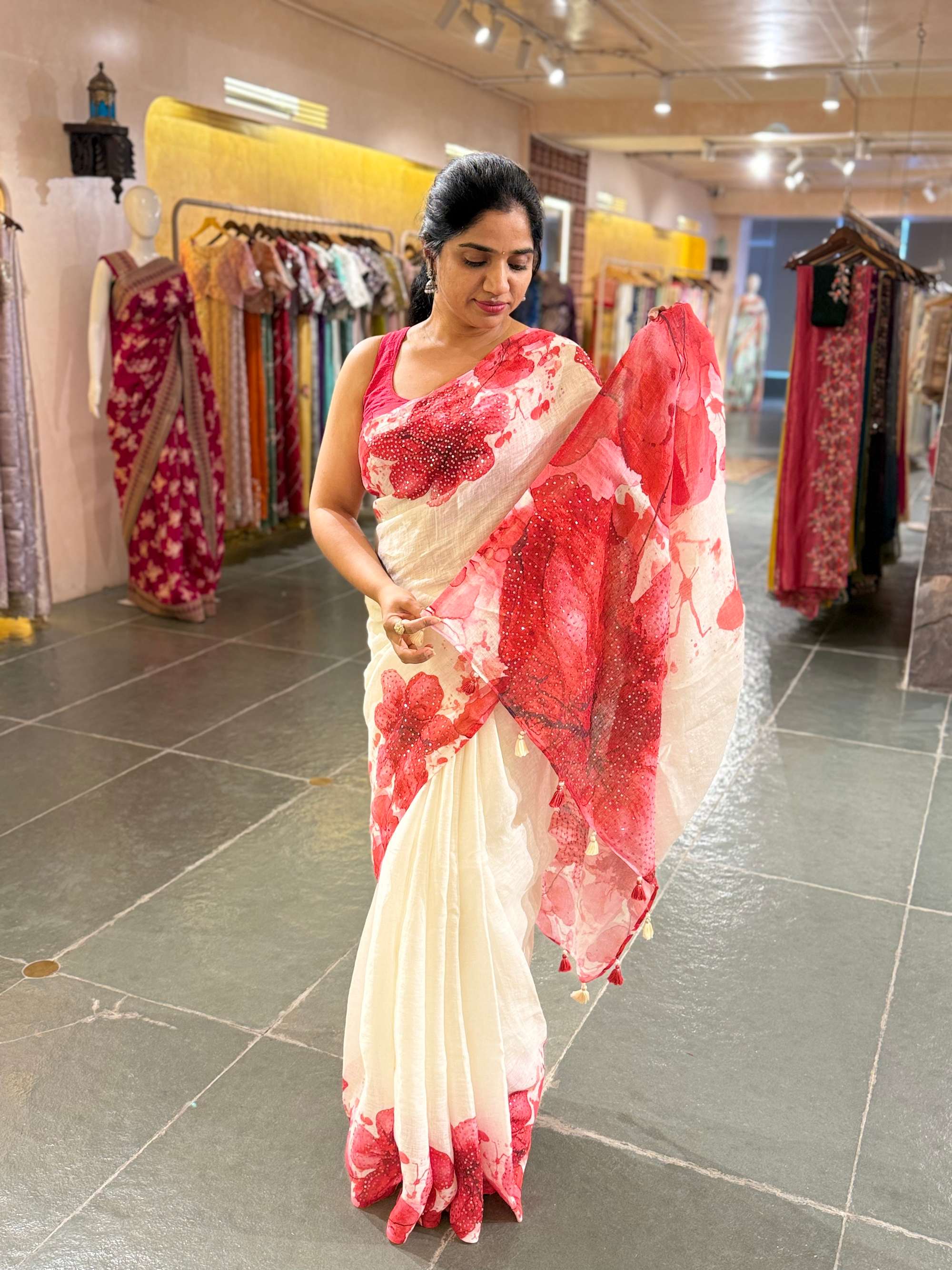 Pure Handloom Lenin Saree with Bold Floral print and handwork highlighting