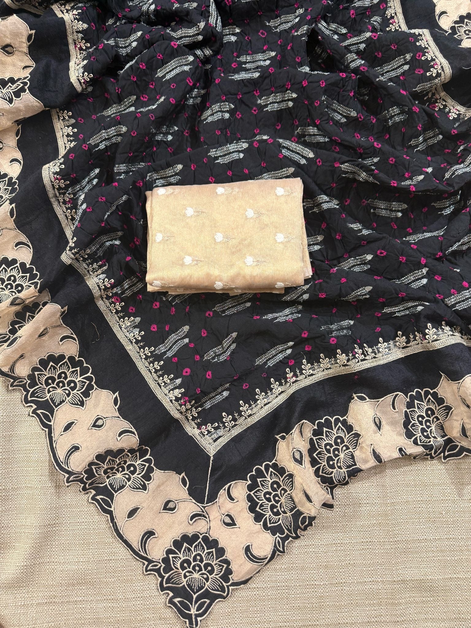 Banarasi Handloom Chiniya Silk Bandhini with Tissue Applique