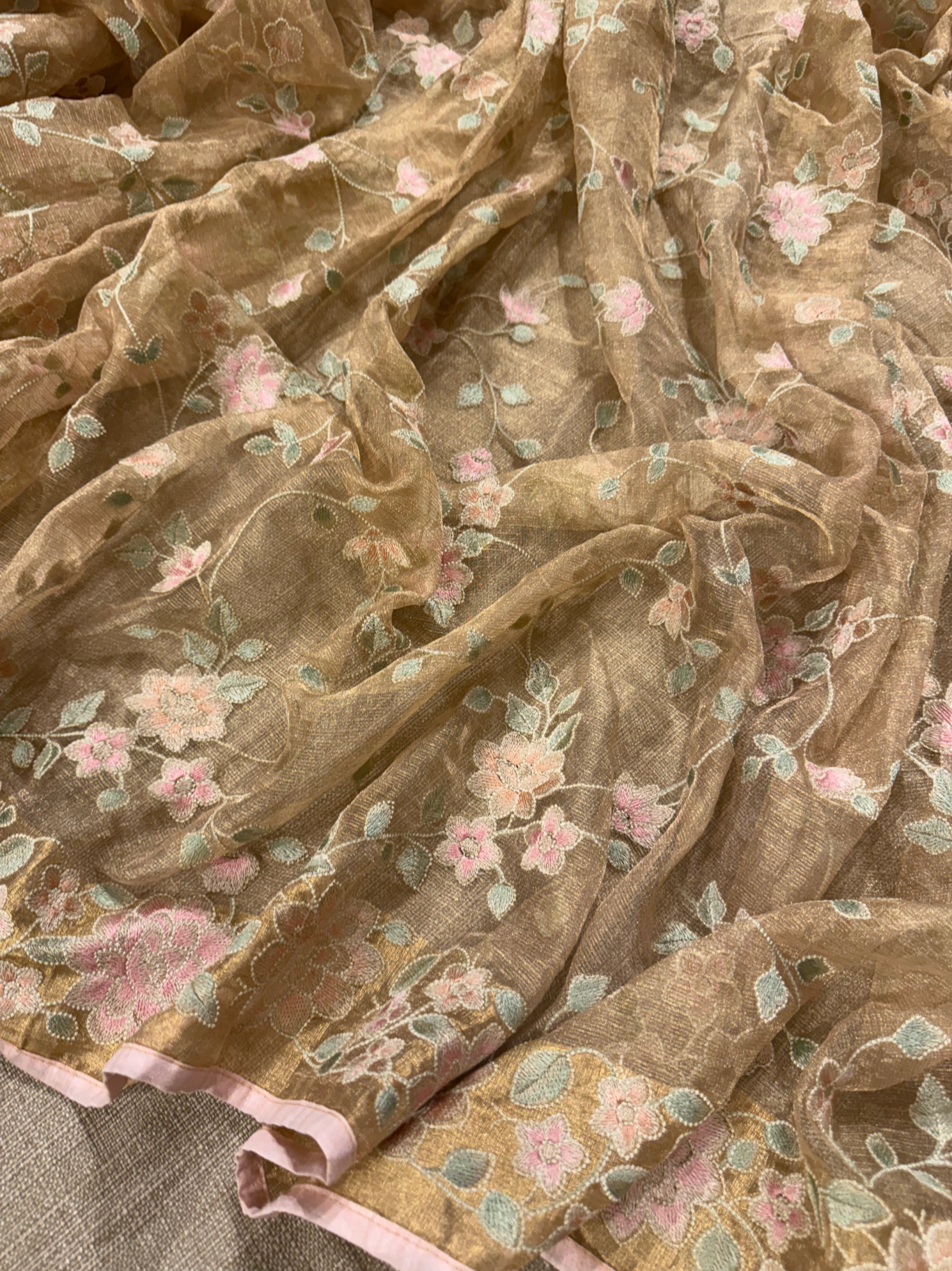 GTEA2001 : Pure Handloom Gold Tissue Saree With Allover Embroidery