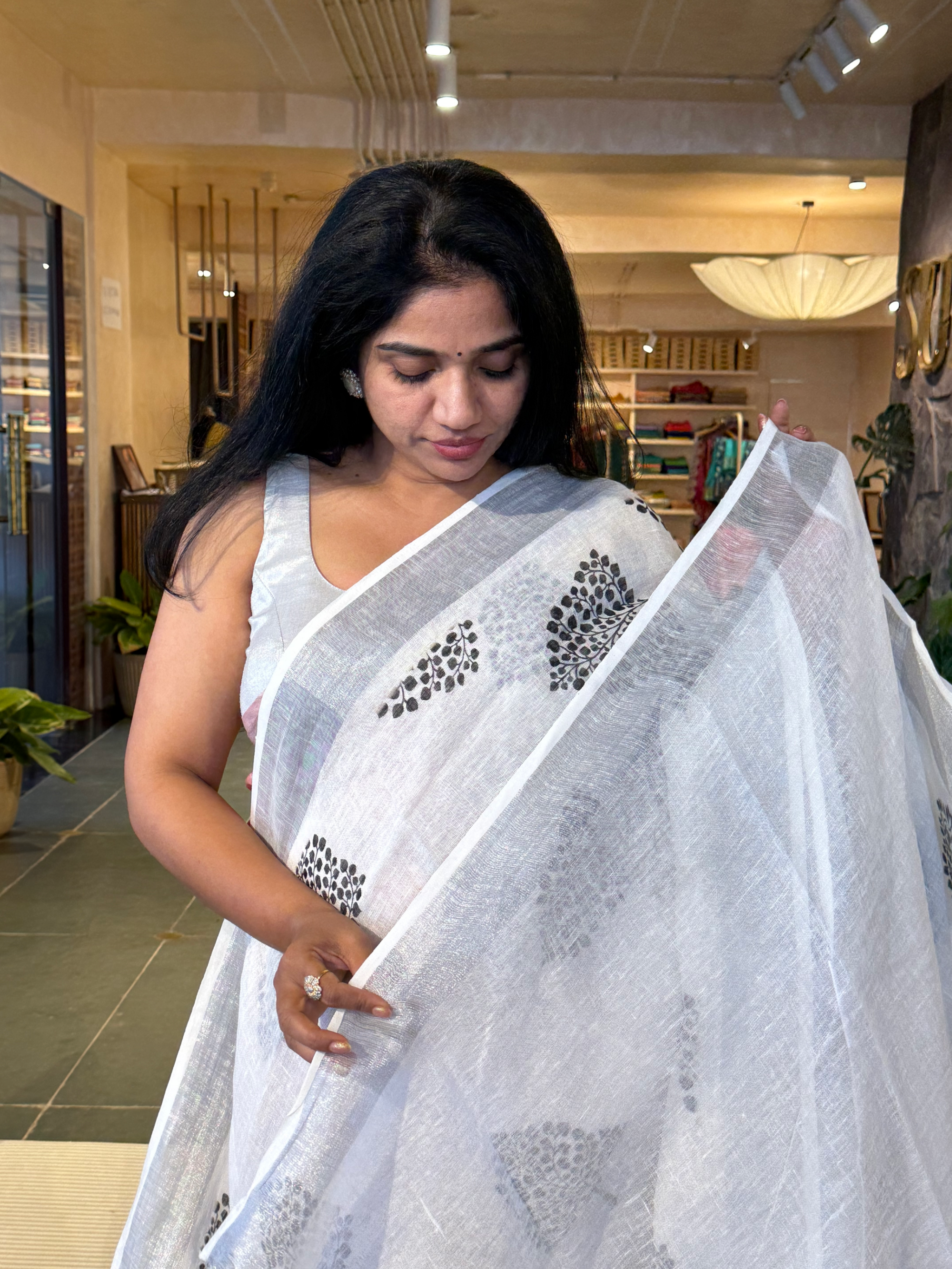 Black & White Pure Handloom Lenin Printed Sarees With Silver Zari Border