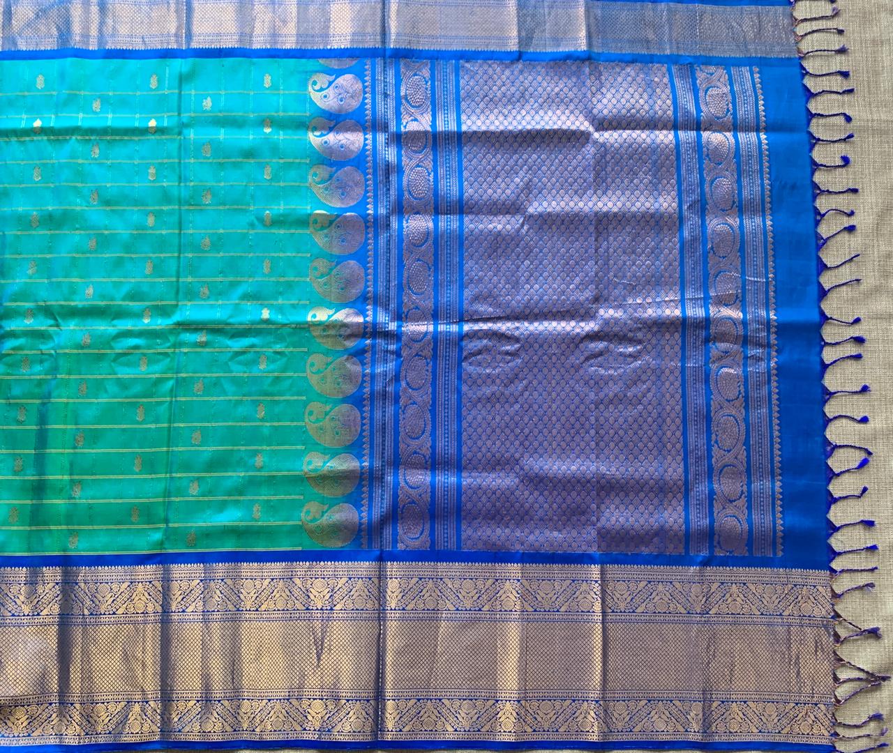 Vintage Gadwal Handloom Checks Pure Silk Saree