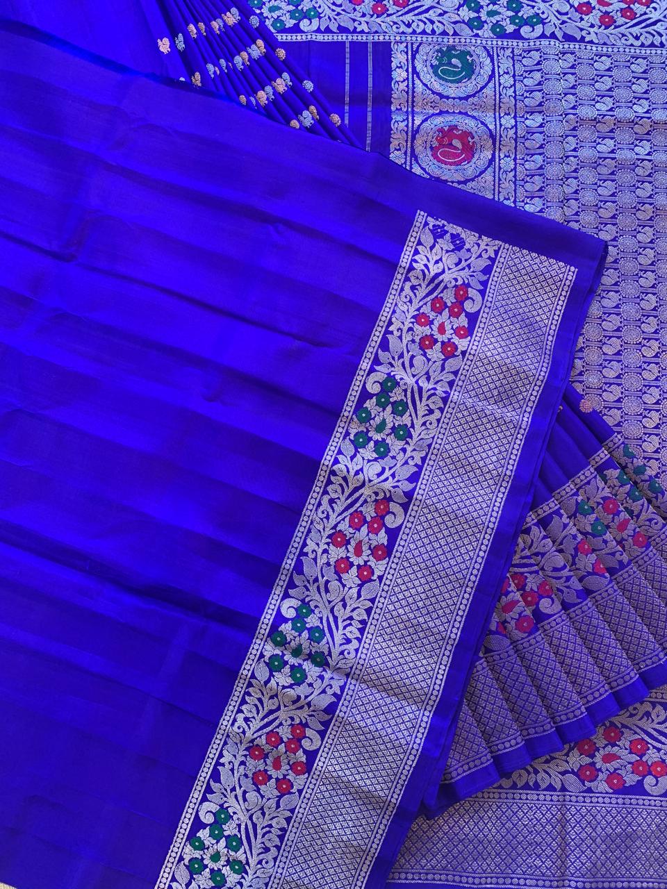Royal Blue Pure Handloom Gadwal Saree Turning Borders