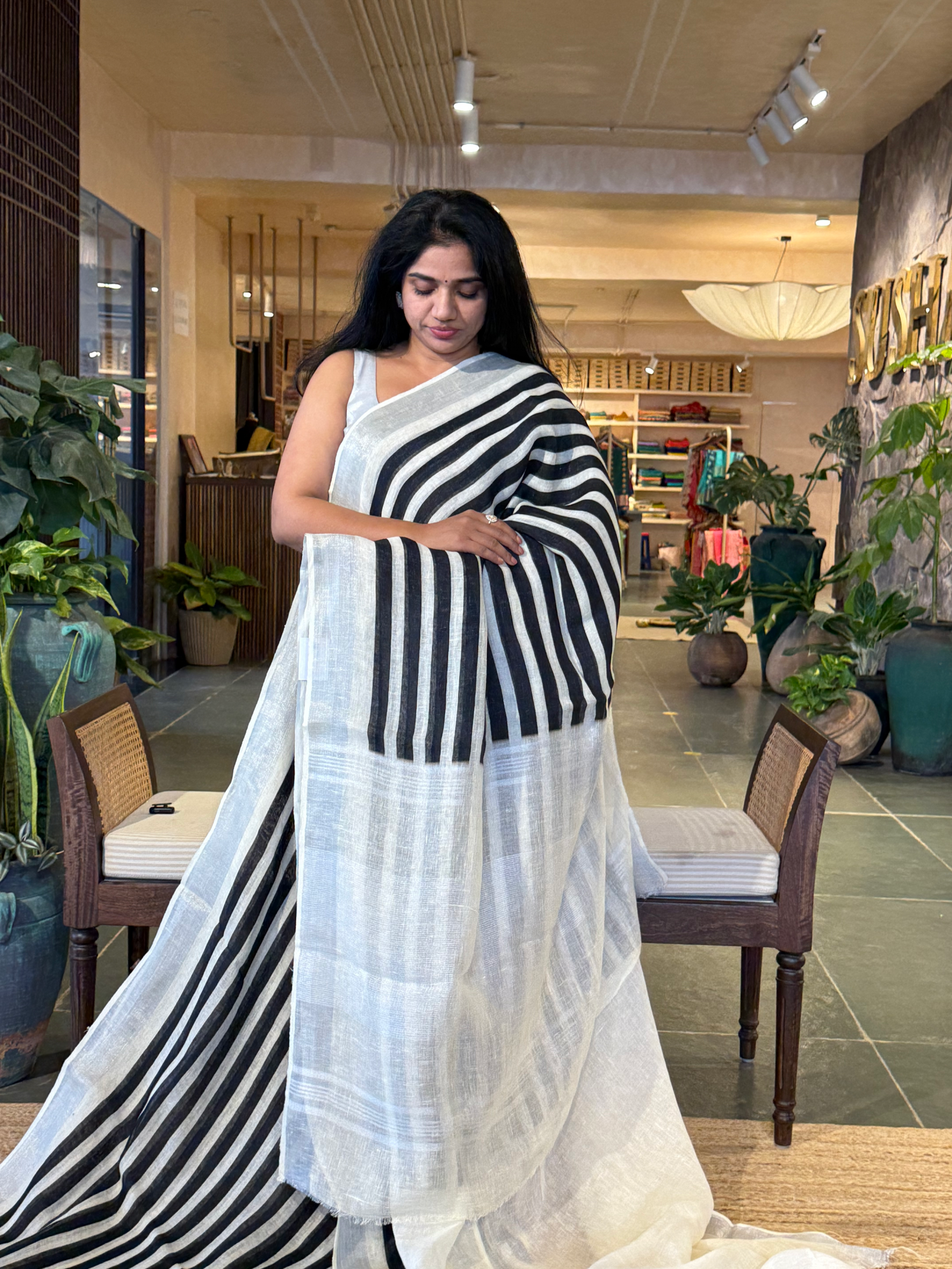 Black & White Pure Handloom Lenin Striped Sarees With Silver Zari Border