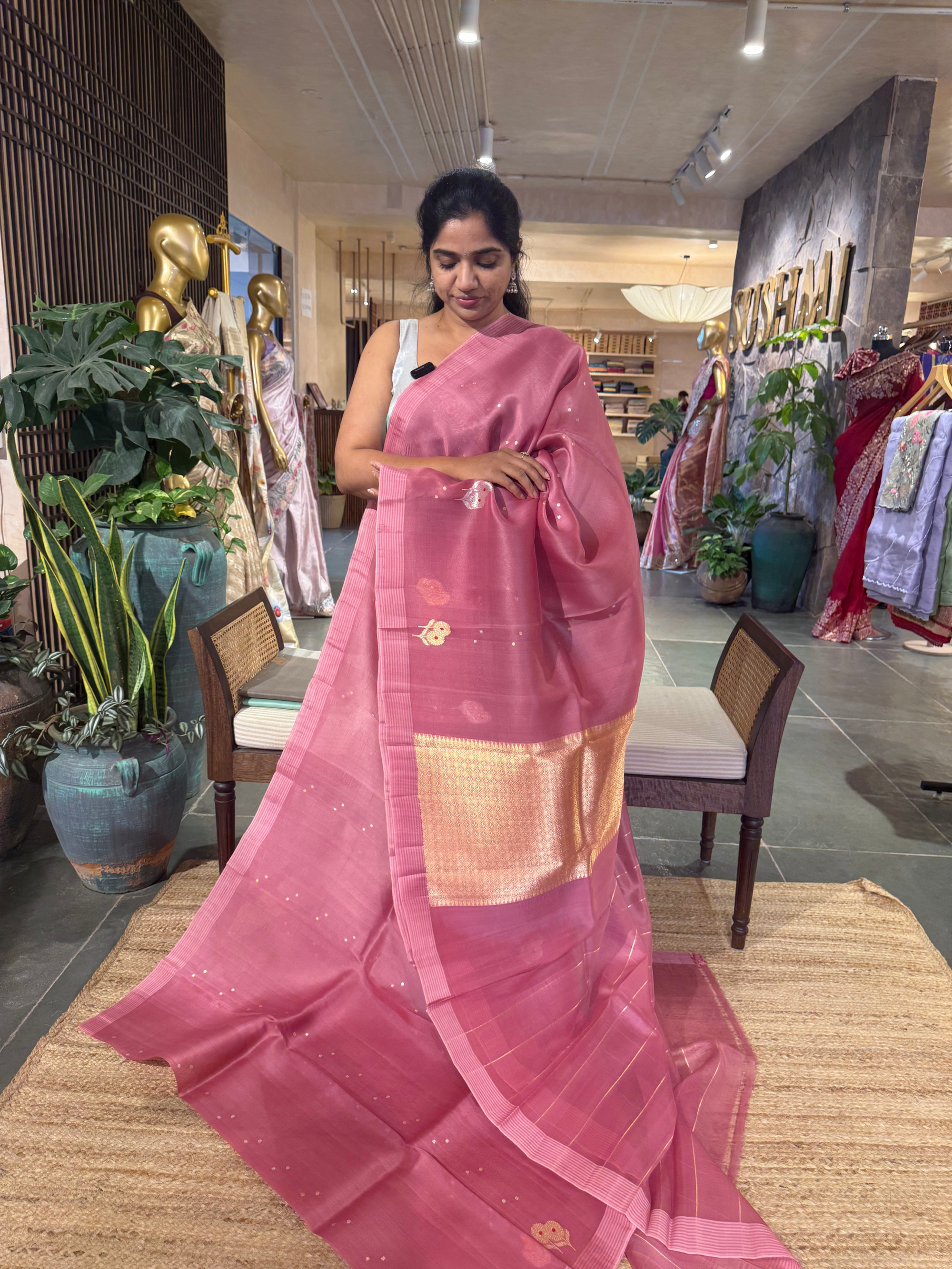 Onion Pink Kora Banarasi and Saree with kaduwa woven sona rupa motifs