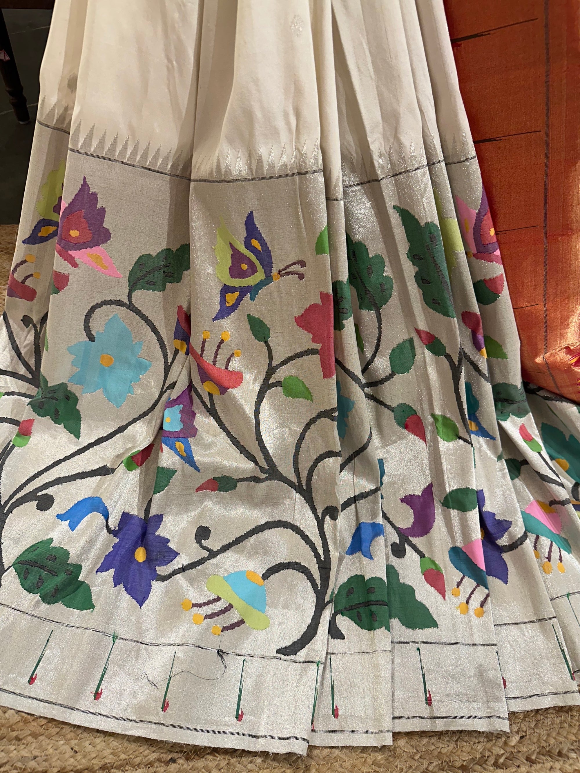 White Pure Handloom Half allover Paithani Saree