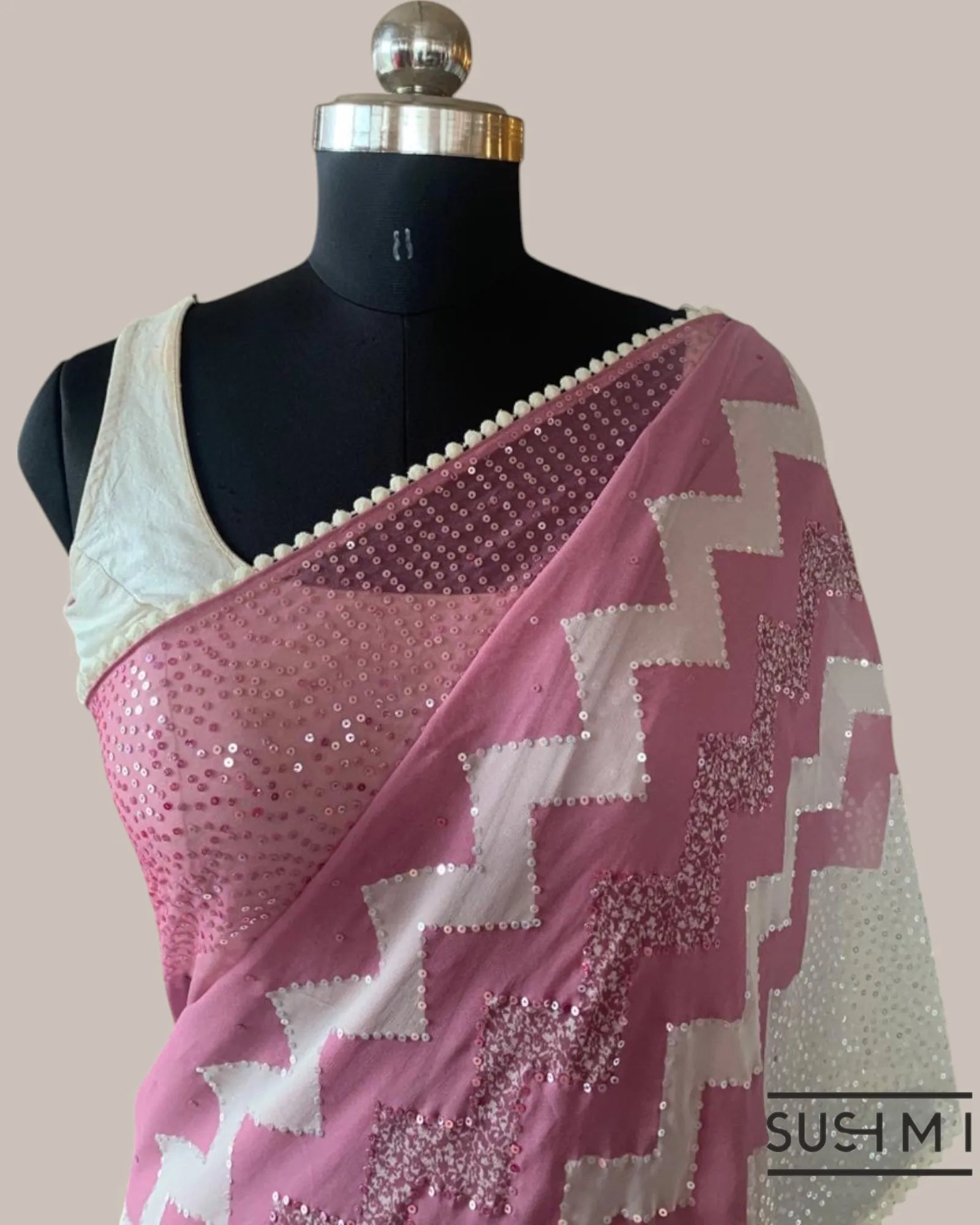 Dusty Pink Pure Gorgette Saree With Zigzag Pattern Sequnce Border