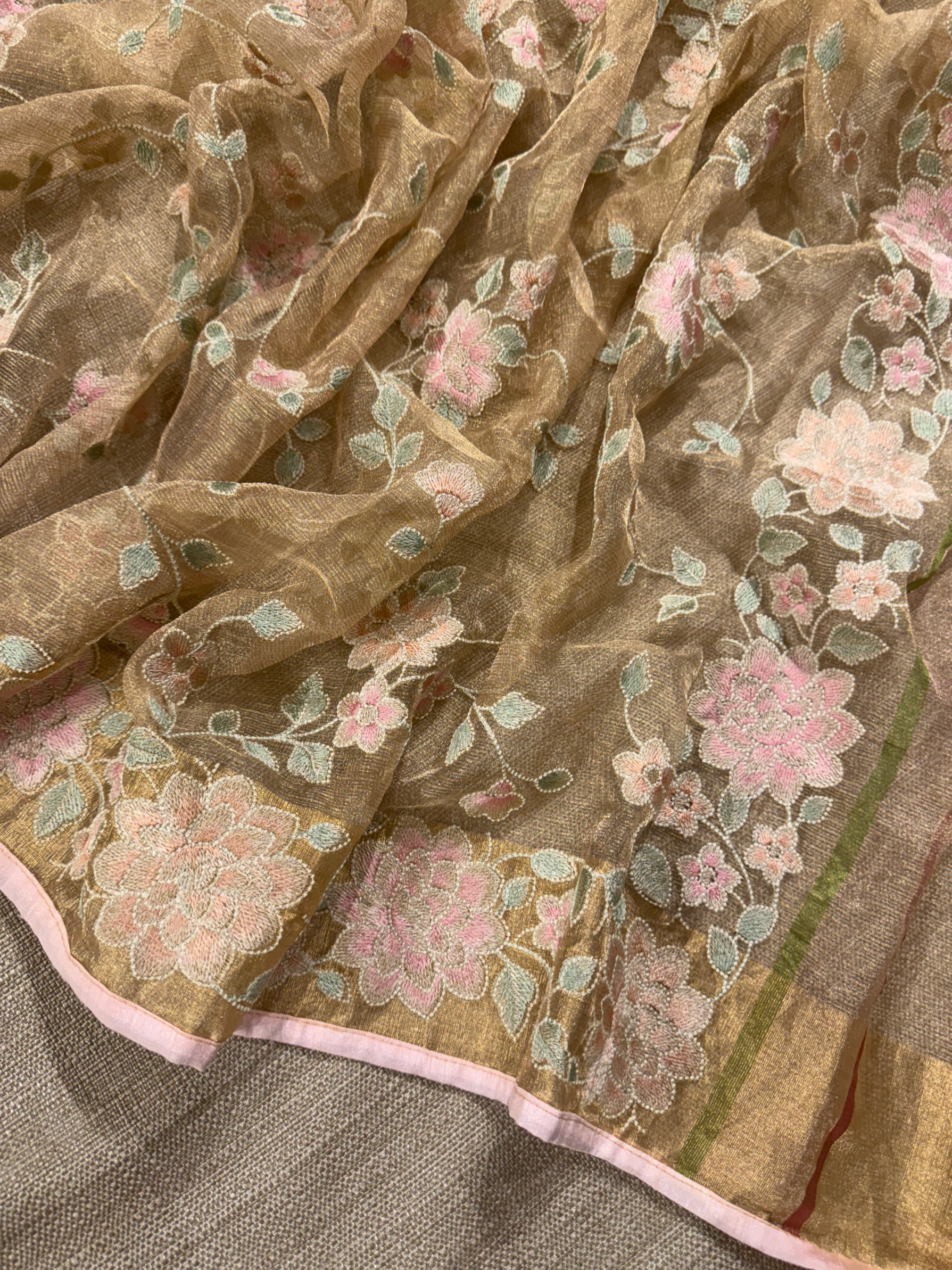 GTEA2001 : Pure Handloom Gold Tissue Saree With Allover Embroidery