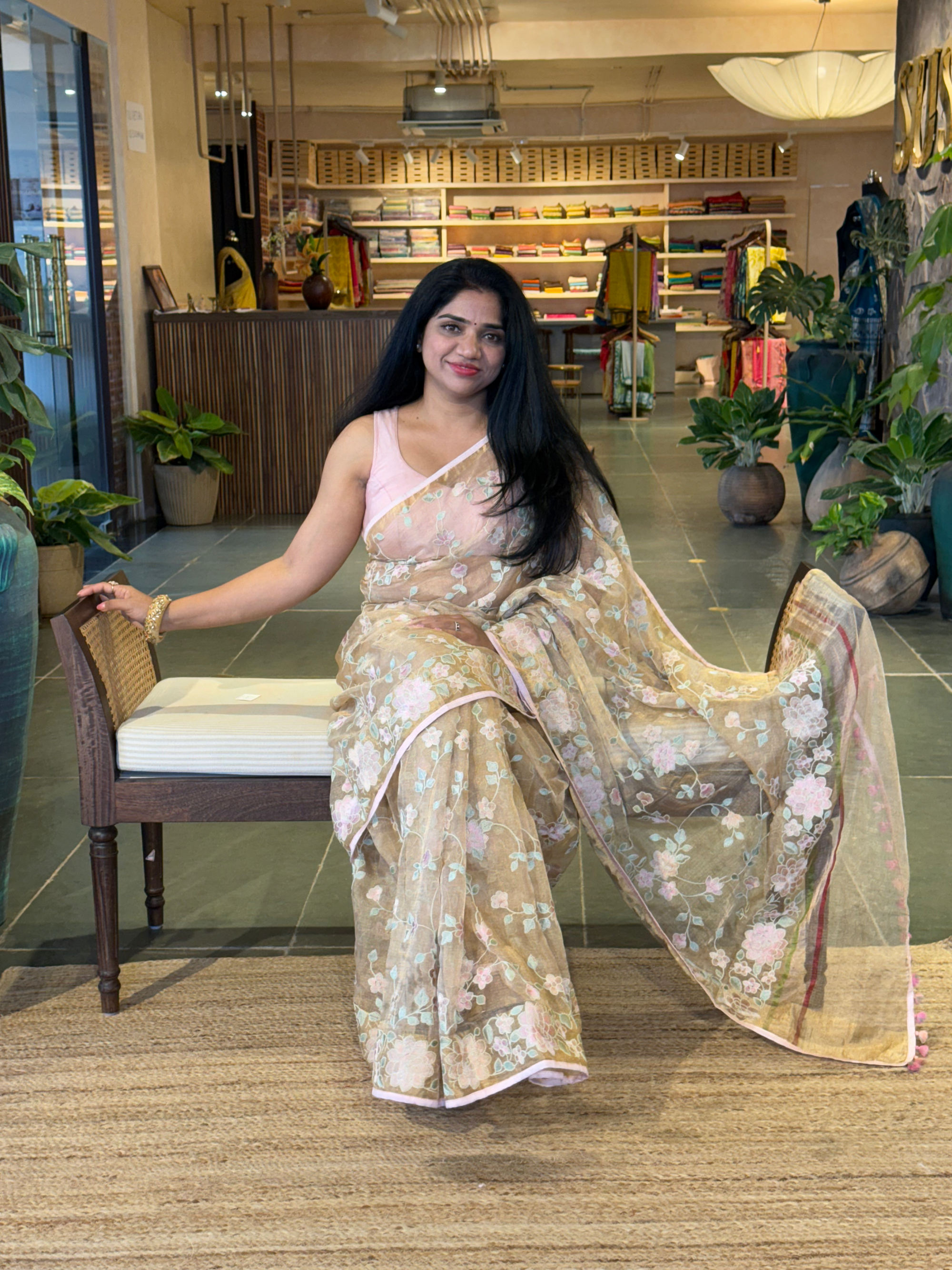 GTEA2001 : Pure Handloom Gold Tissue Saree With Allover Embroidery