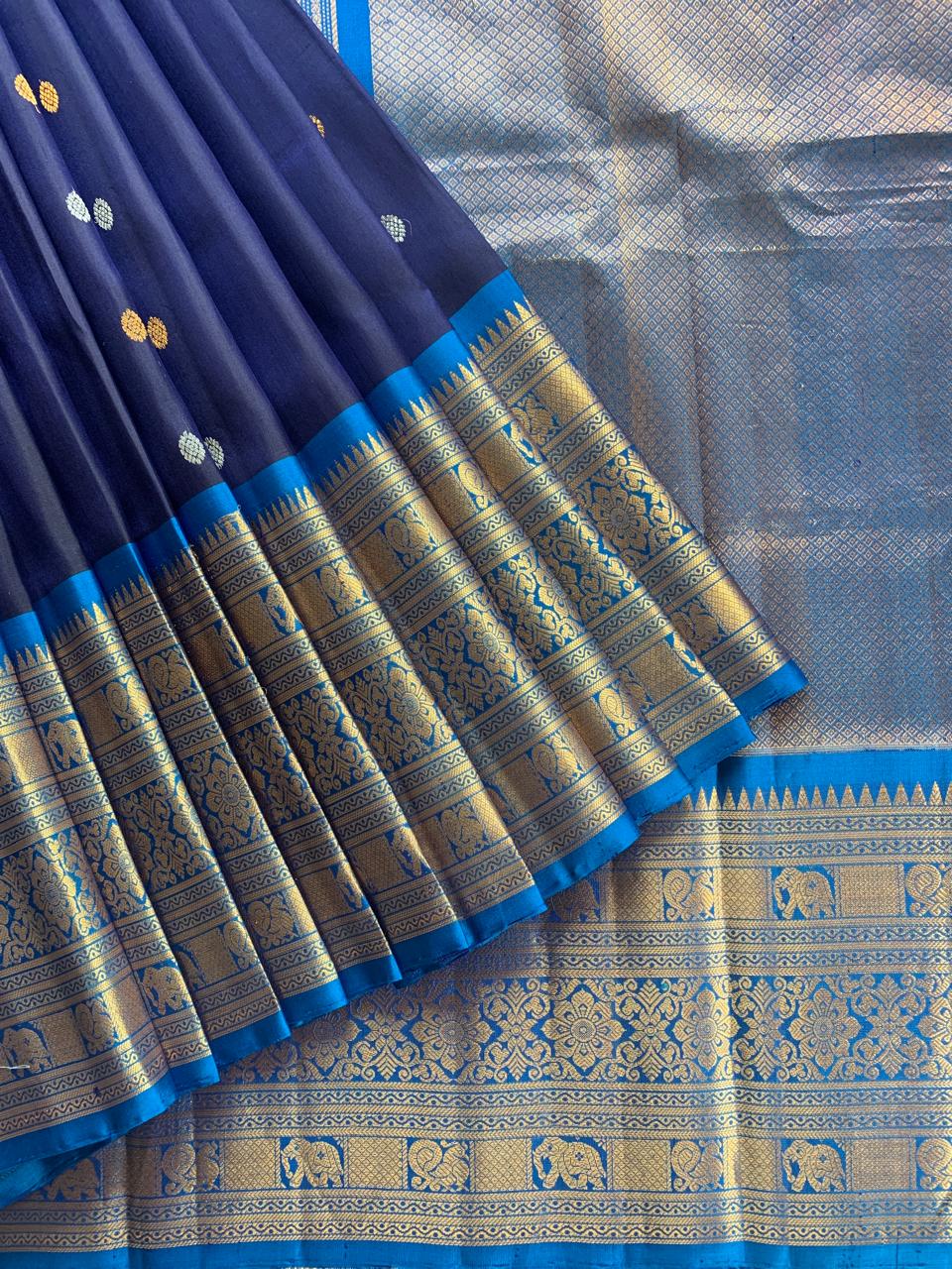 SGSA202 Navy Blue and Royal Blue Combo Gadwal Handloom Pure Silk Saree
