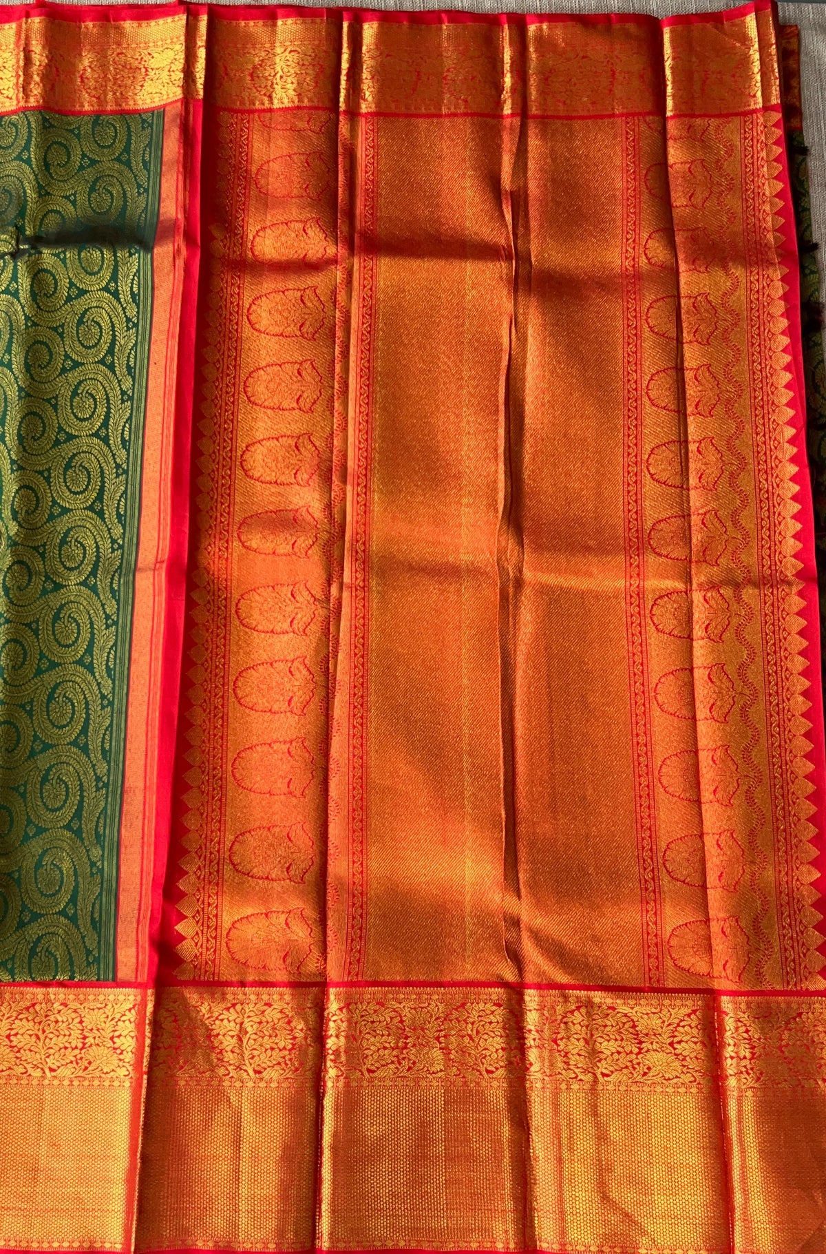 Pure Kanchi Pattu Brocade Saree - Green & Reddish Orange