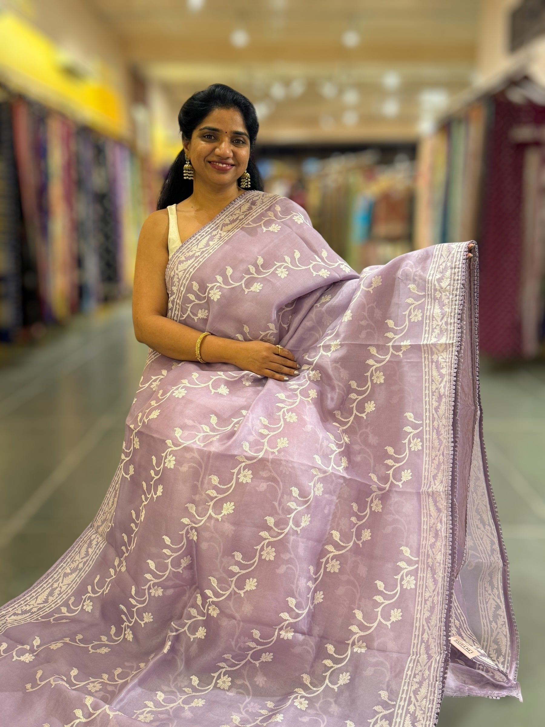 Lilac Organza Saree Wth Jamdani inspired emb allover & TussarPetite Point Blouse