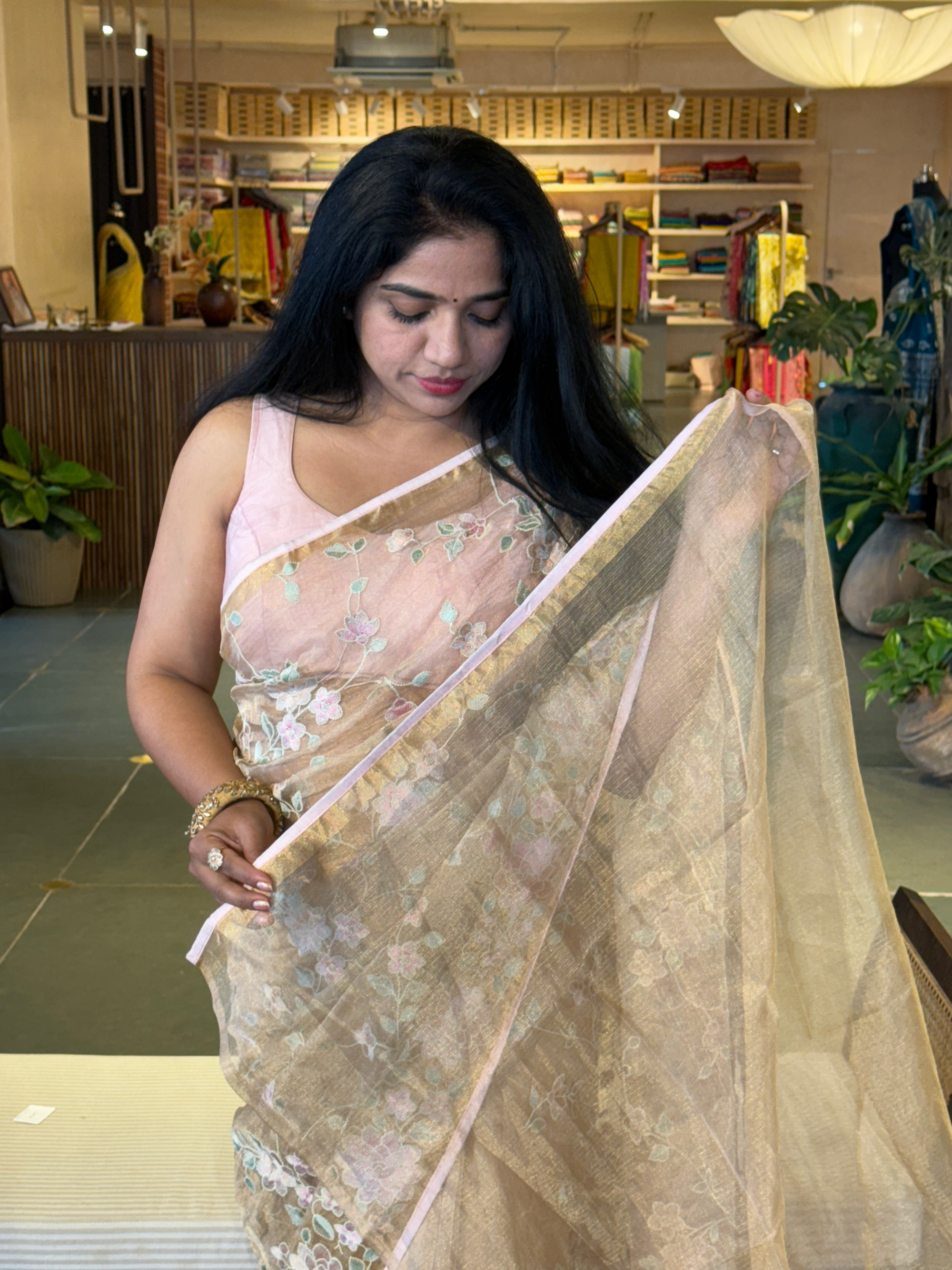 GTEA2001 : Pure Handloom Gold Tissue Saree With Allover Embroidery
