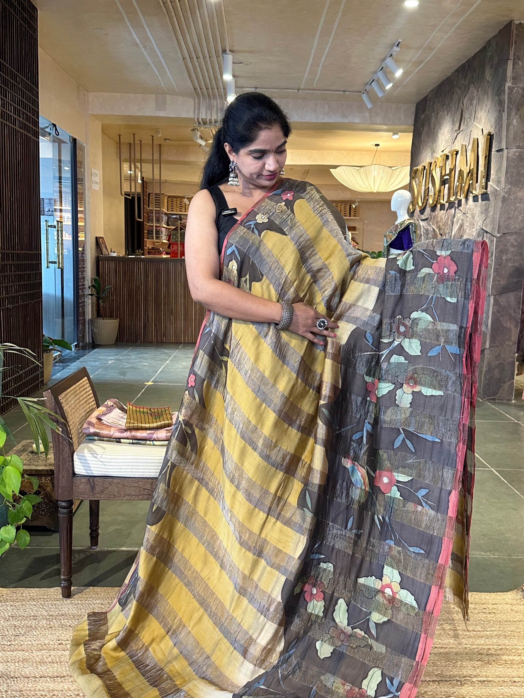Pure Handloom Banarasi Munga Tissue  Saree with handpainting