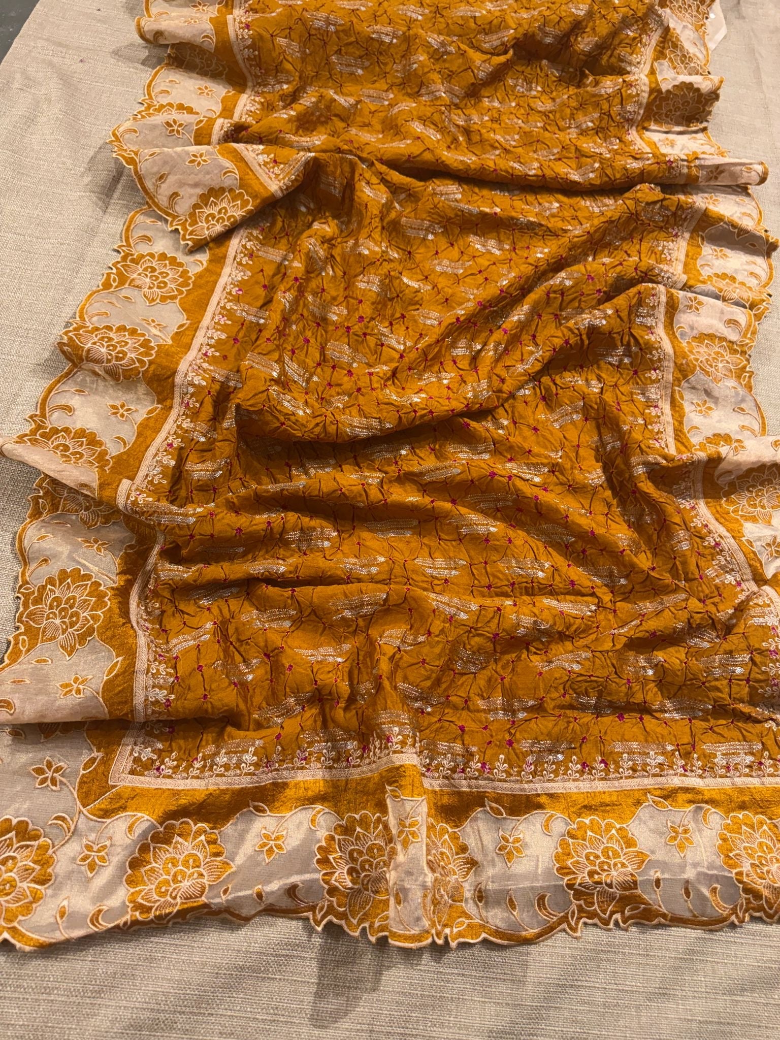 Banarasi Handloom Chiniya Silk Bandhini with Tissue Applique