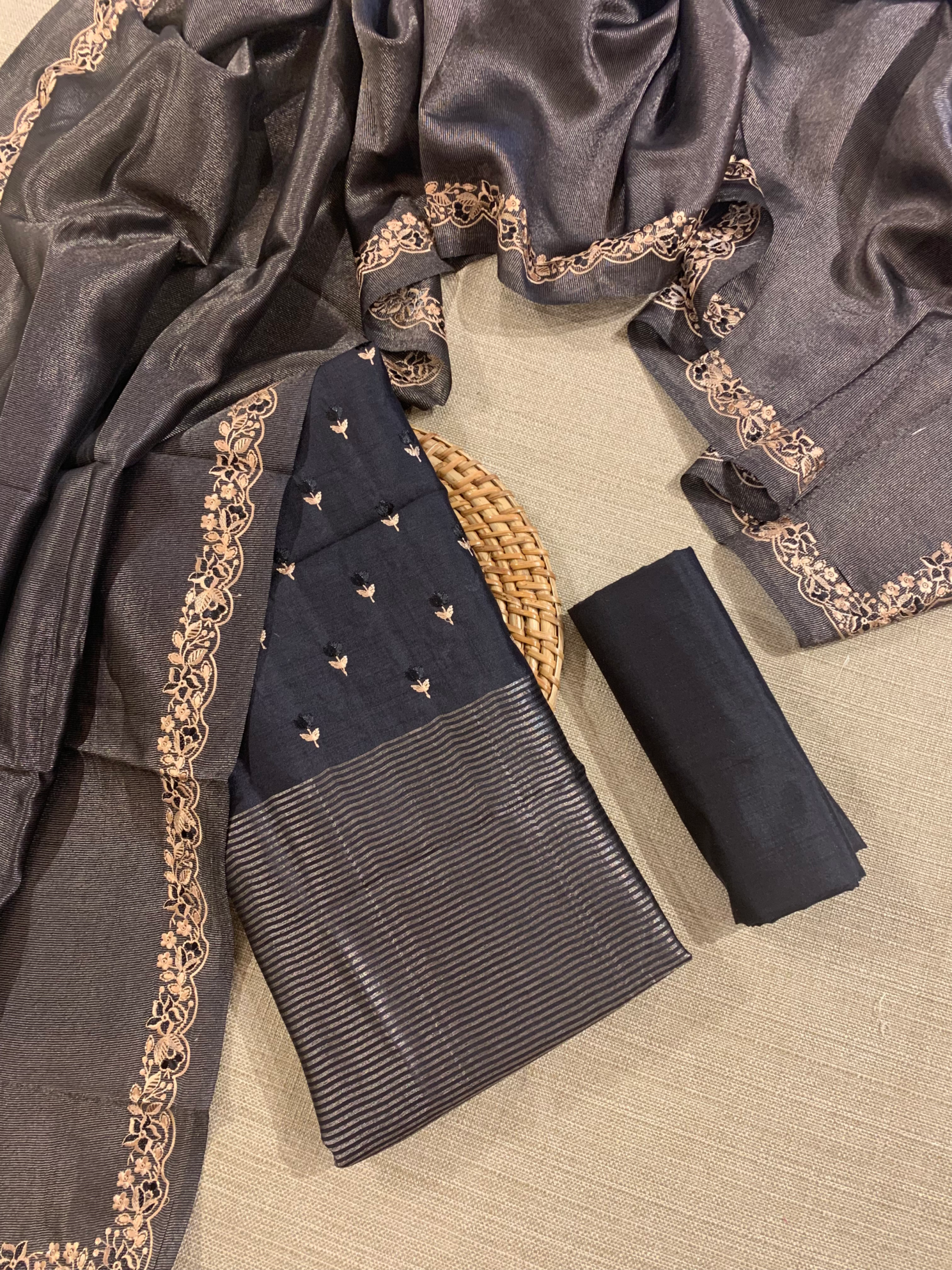 SCSSA604 : 3 Pc  Black Pure Handloom Chiniya Silk Suit Set