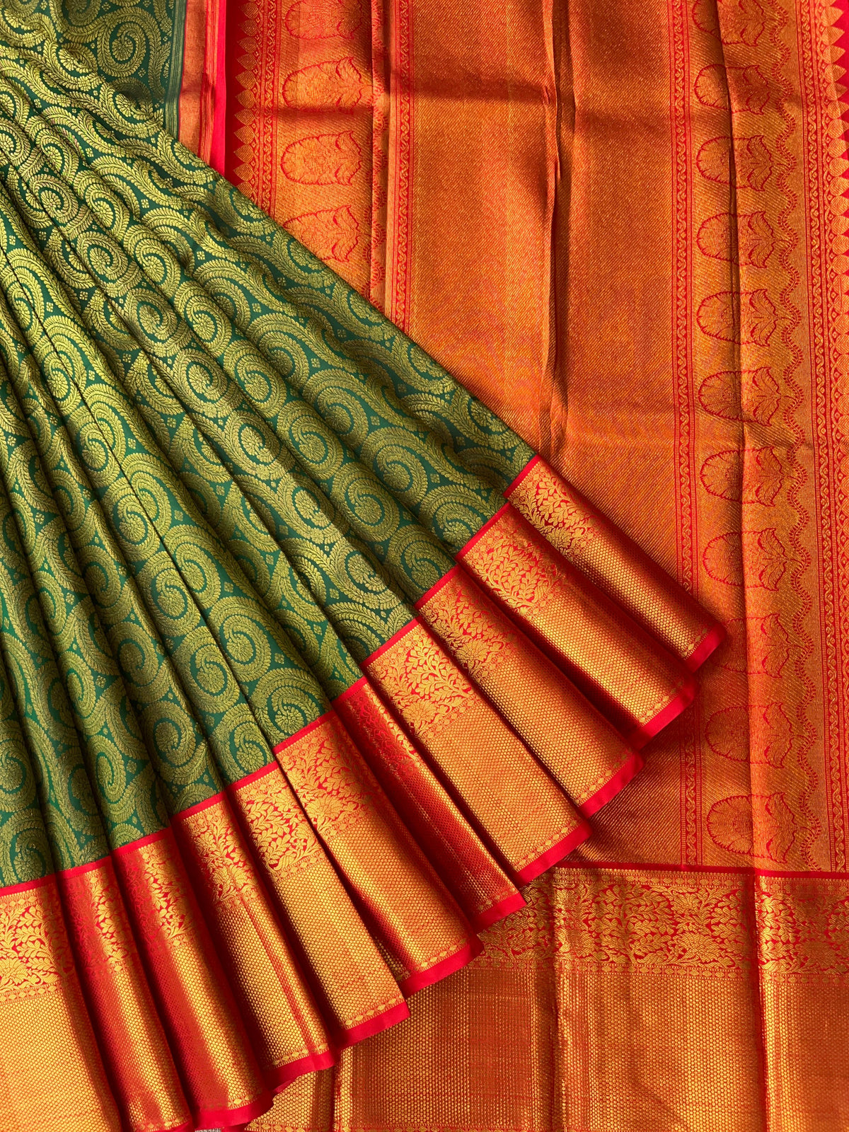 Pure Kanchi Pattu Brocade Saree - Green & Reddish Orange