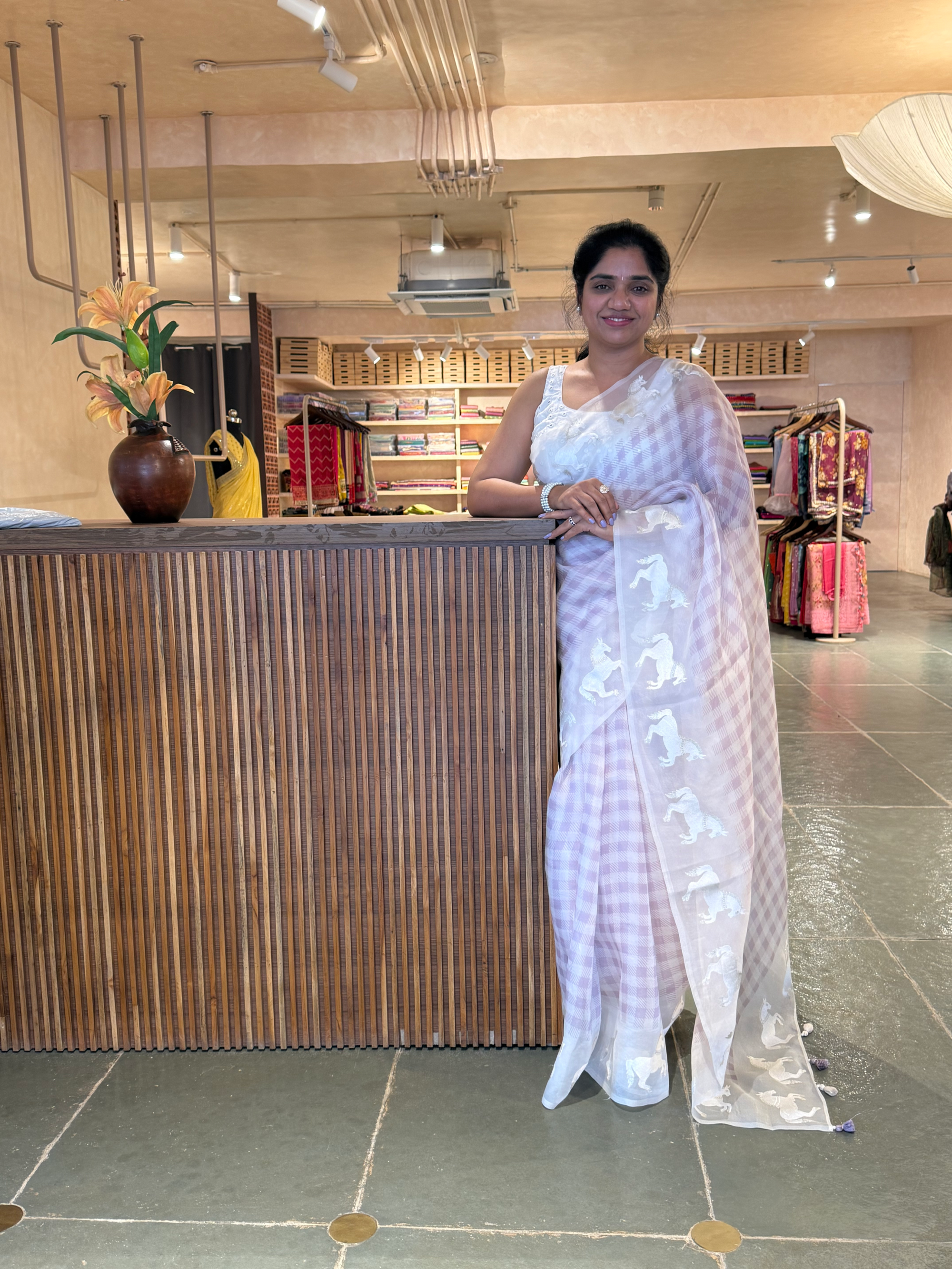 SOCH1301 : White & Lilac Organza Saree Wth Embroidered Horse Border & Floral BP