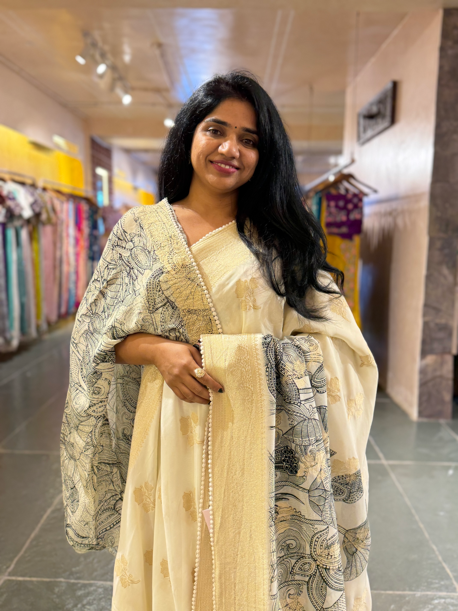 Ivory Banarasi Khaddi Gorgette Saree with outline kalamkari Print