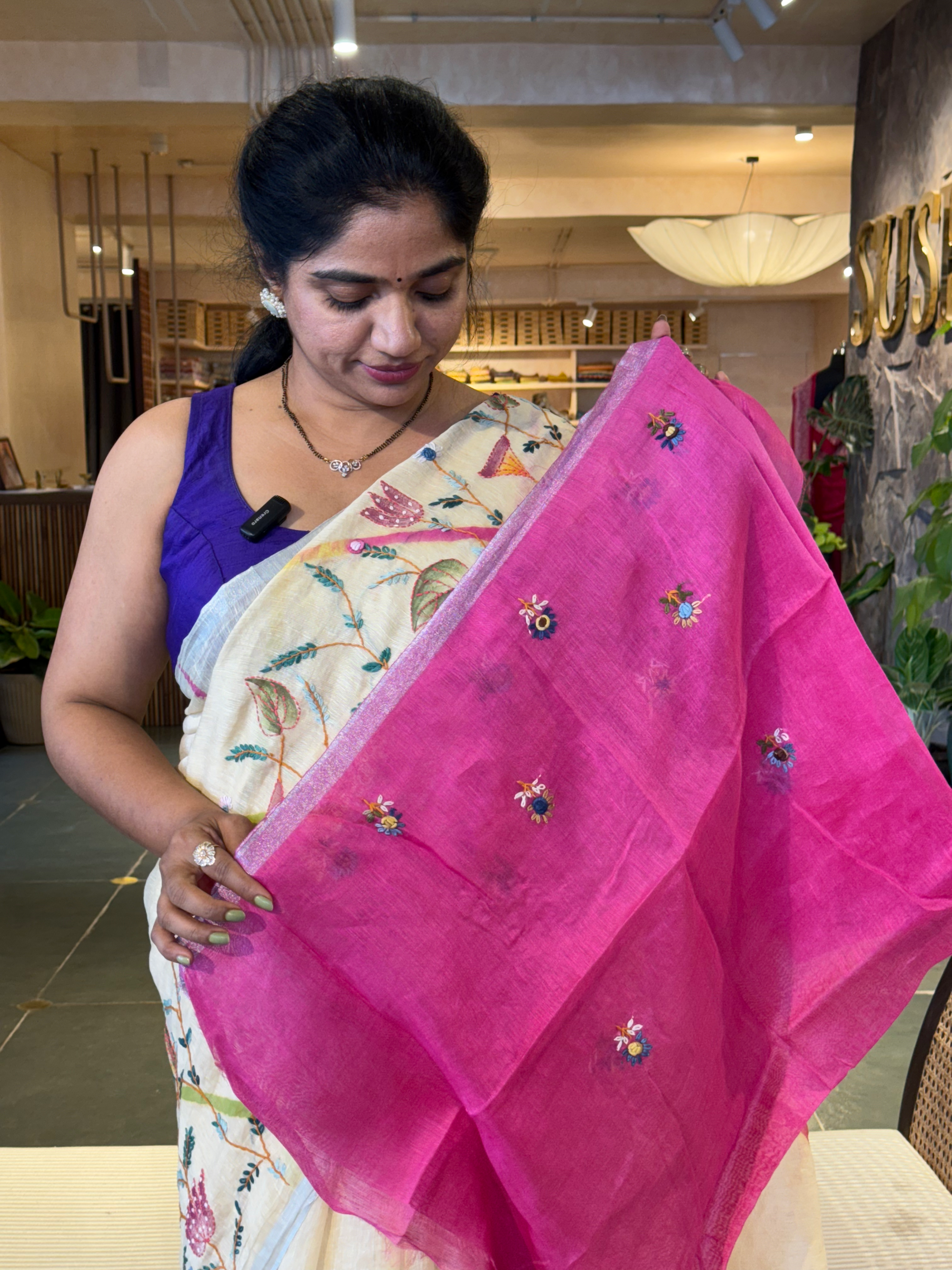 Lenin silk Saree with hanpainted border hightlighted with handwork
