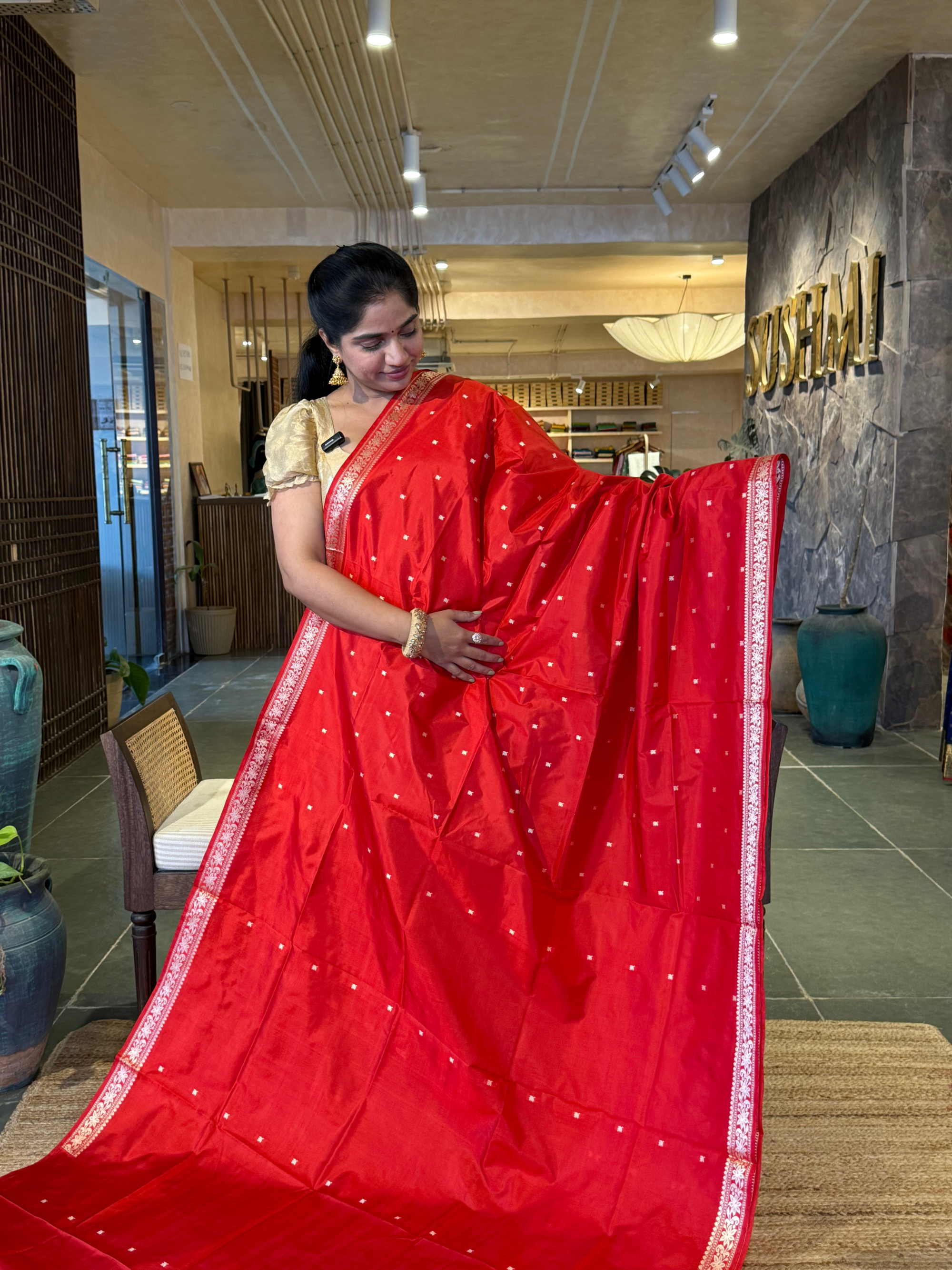 Orangish Red Banarasi Handloom Katan Silk Saree  With Resham Weaving