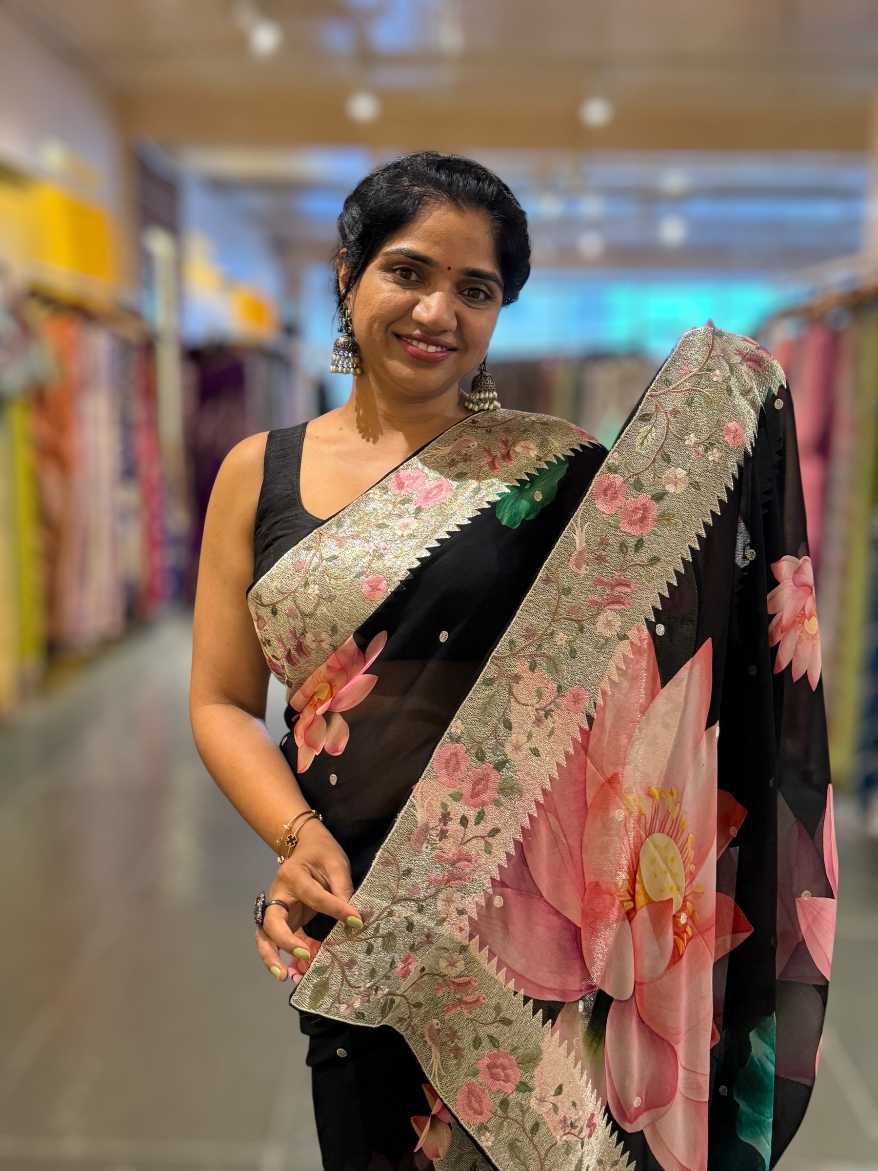 Black Printed Gorgette Saree With Tissue Embroider Border
