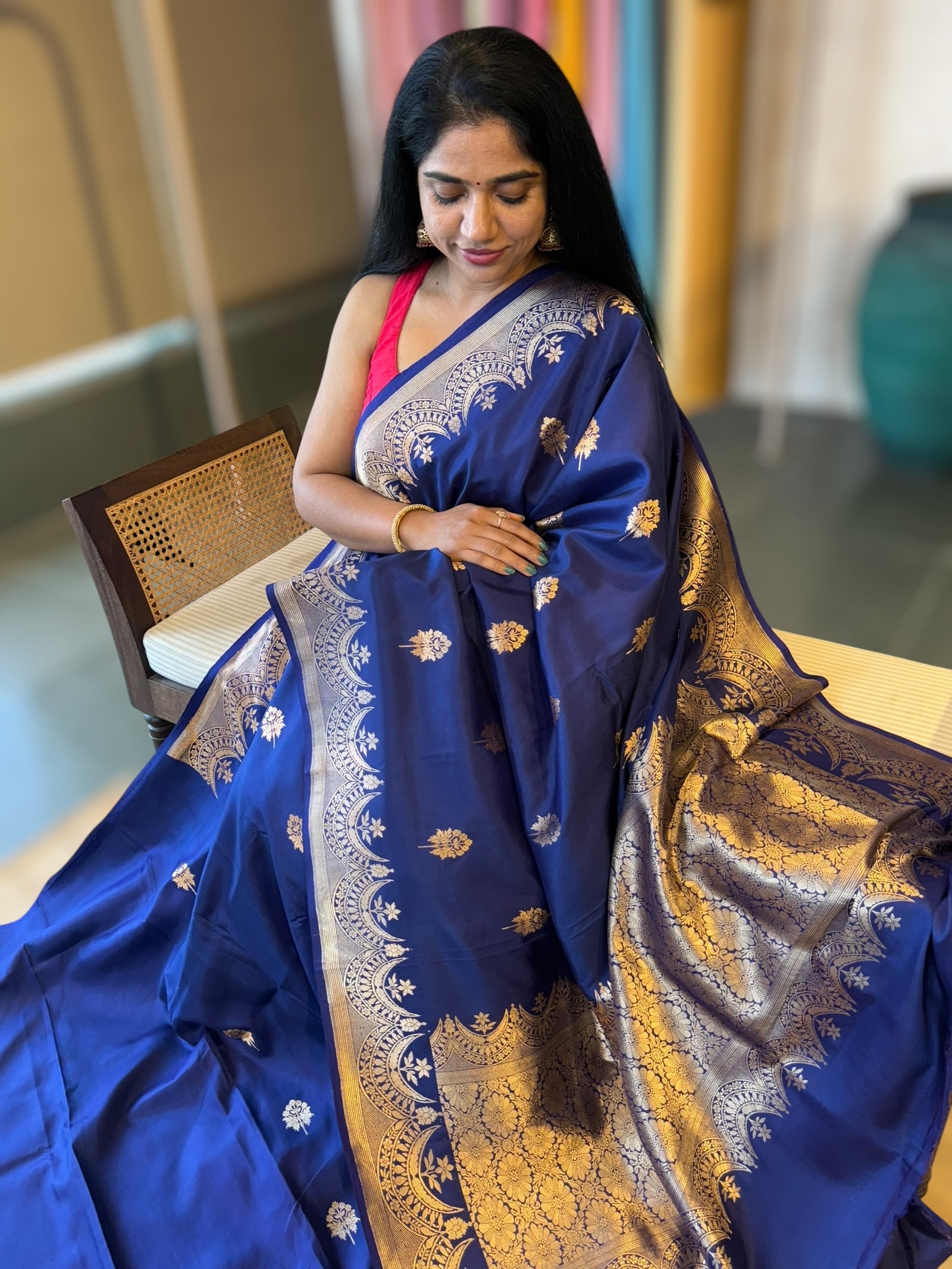 Midnight Blue Banarasi Poona Silk Saree with Open Borders & Kaduwa Weaving
