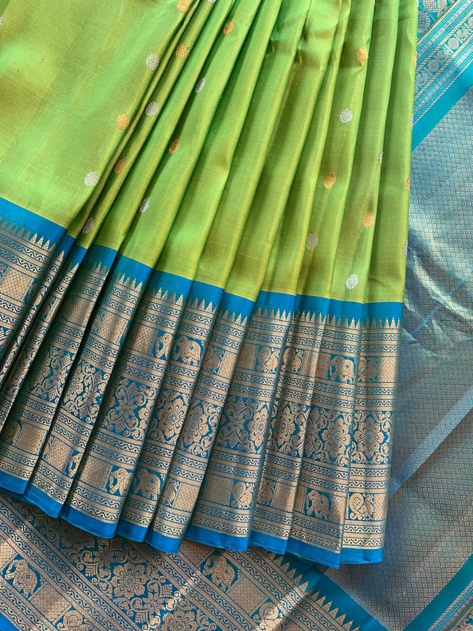 SGSA204 Peacock Blue and Royal Blue Combo Combo Gadwal Handloom Pure Silk Saree