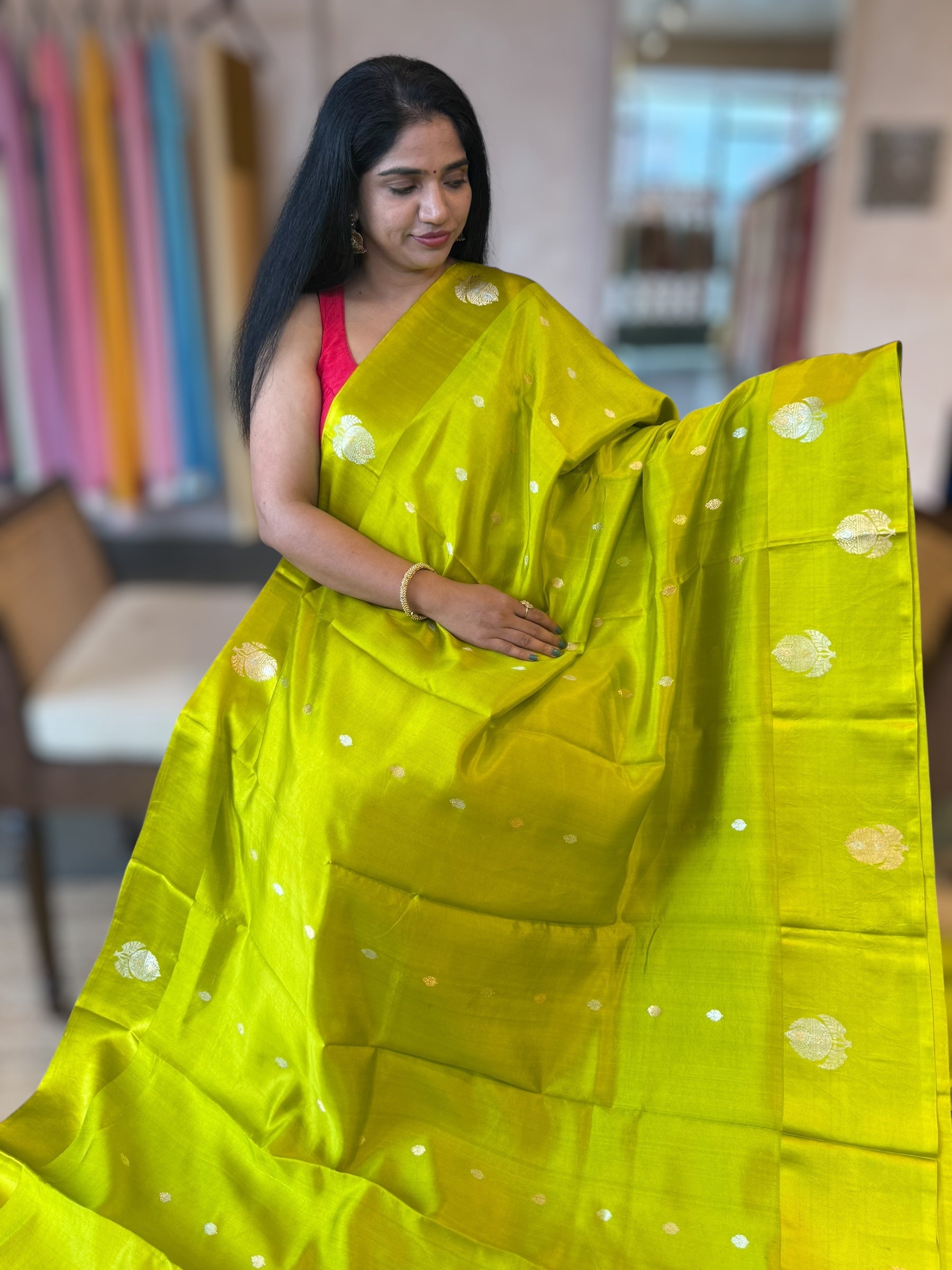 Neon Green Banarasi Raw Mango Silk Saree with Open Borders & Kaduwa Weaving