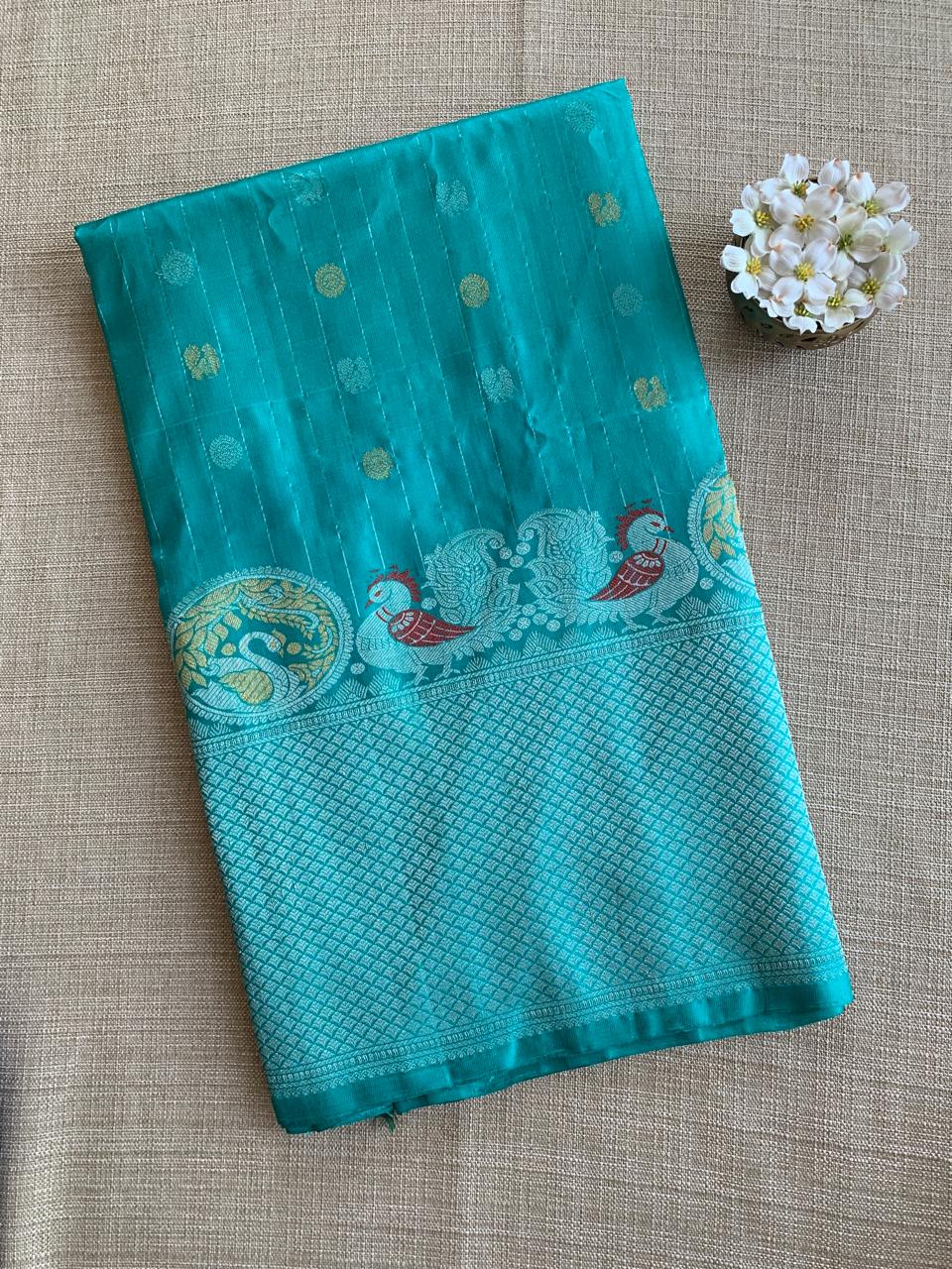 Teal Pure Handloom Gadwal Saree Turning Borders